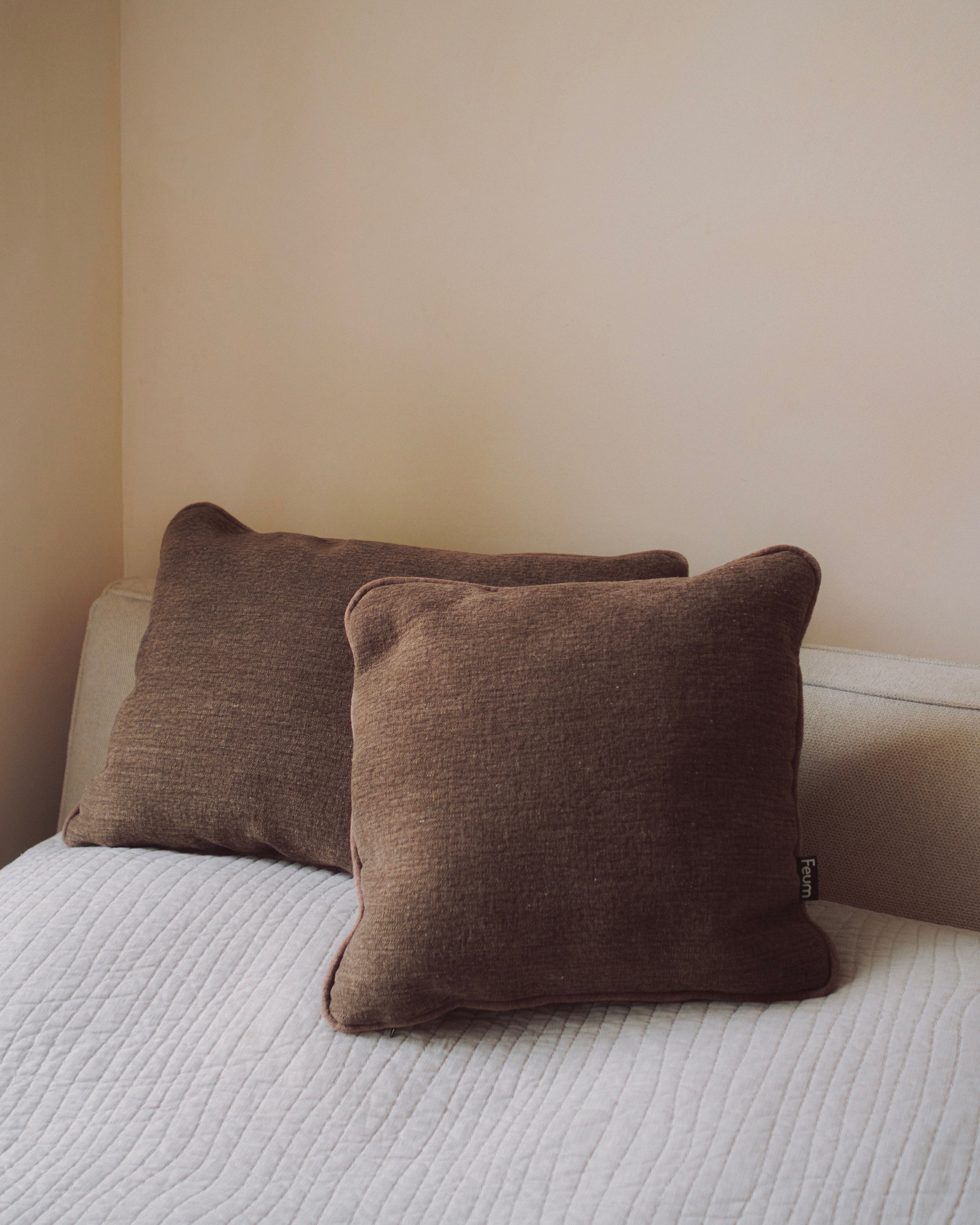 MIU Cushion Walnut Brown