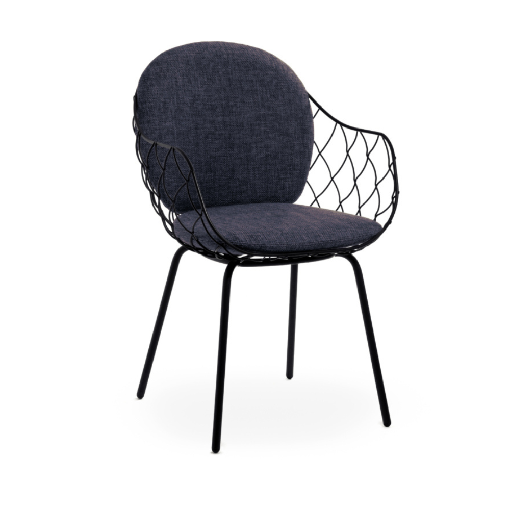 PIÑA marineblauer Gartenstuhl mit braunem Fuß