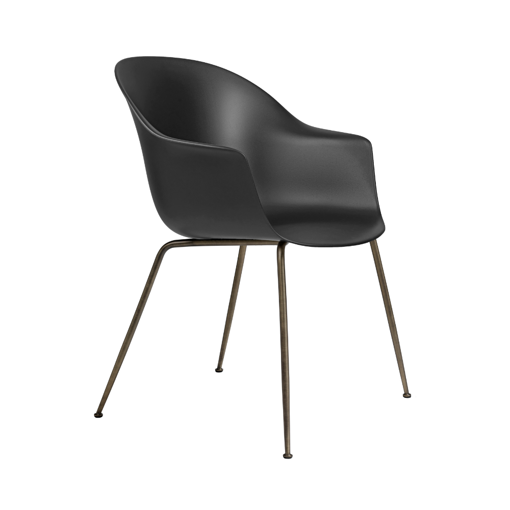 Stuhl BAT schwarz mit dunklem Messingfuß