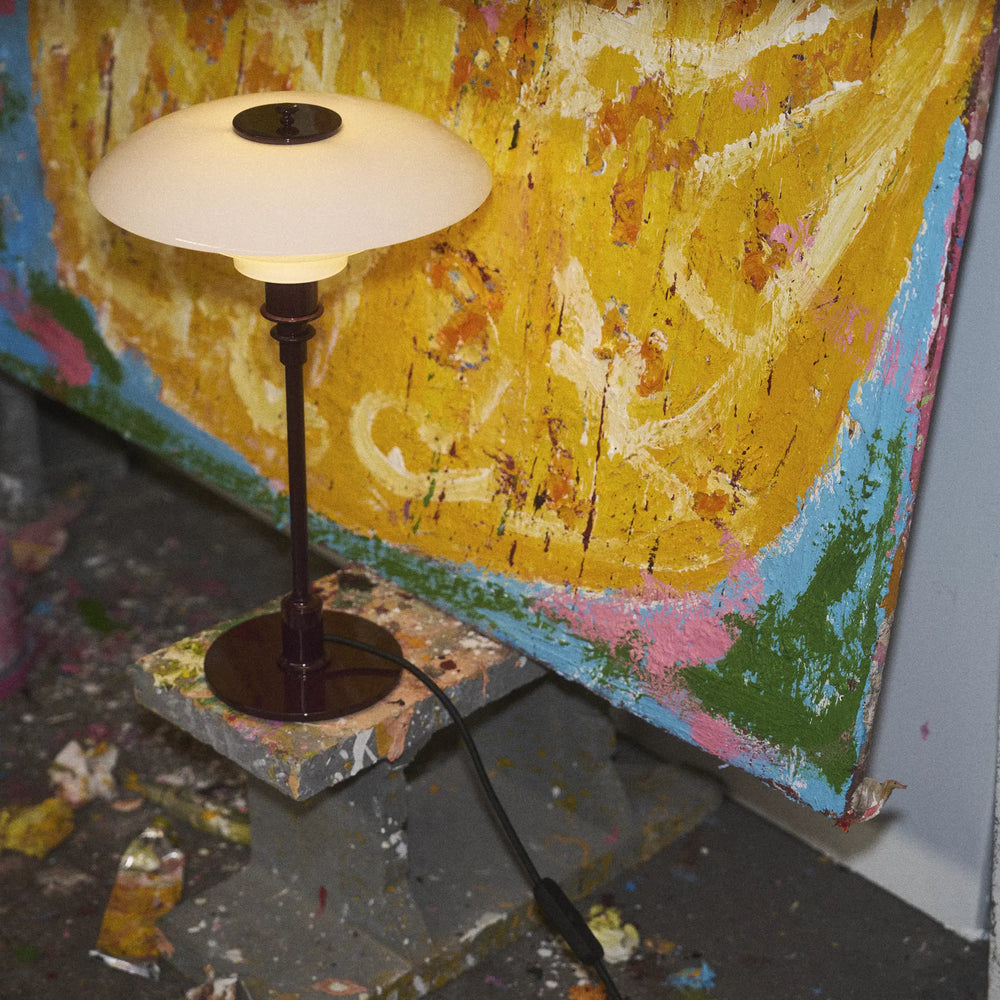 Tischlampe PH 2/1 in Weiß mit bordeauxfarbenem Fuß