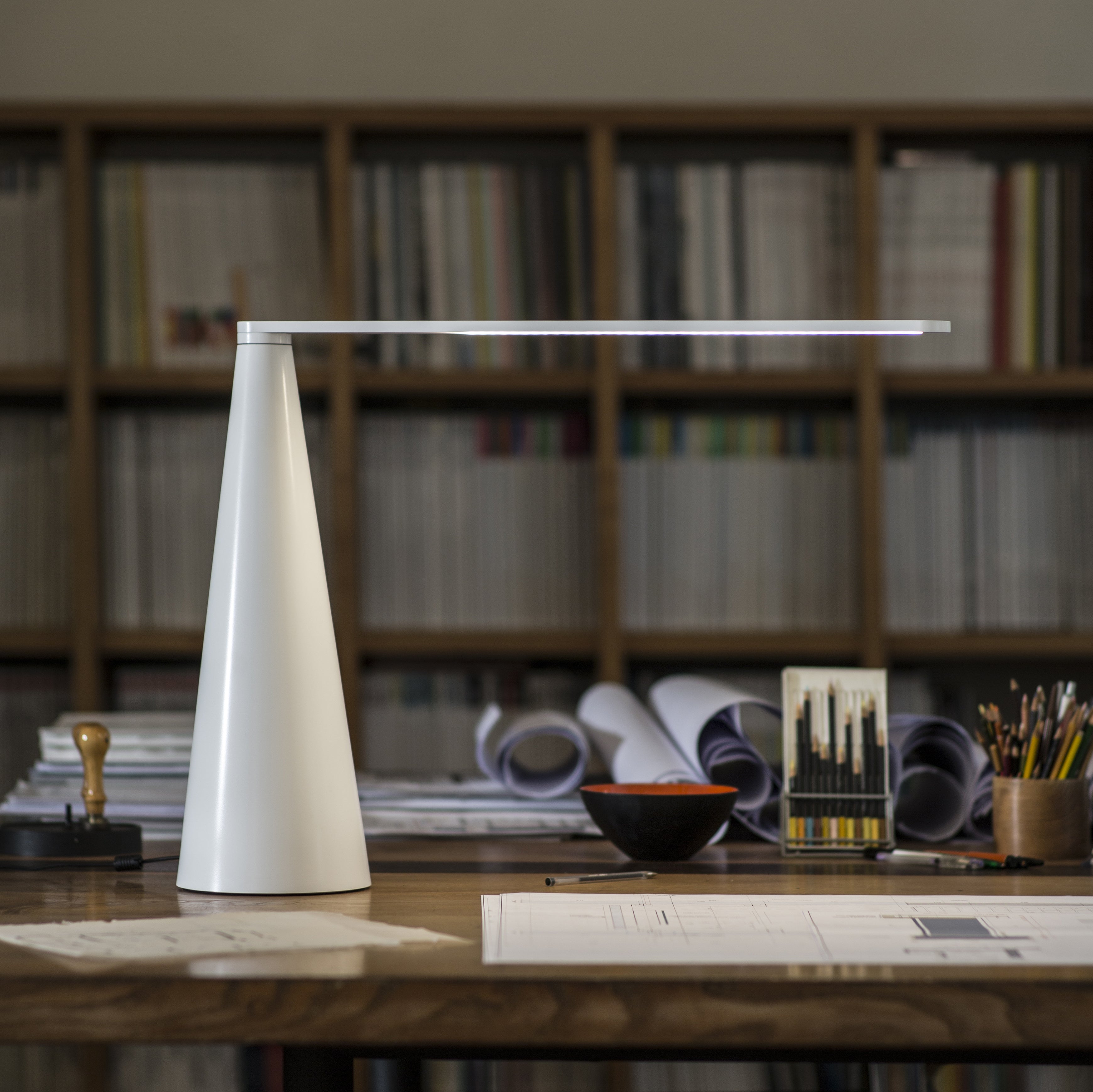 Lampa stołowa ELICA połyskujący żółty, marka Martinelli Luce