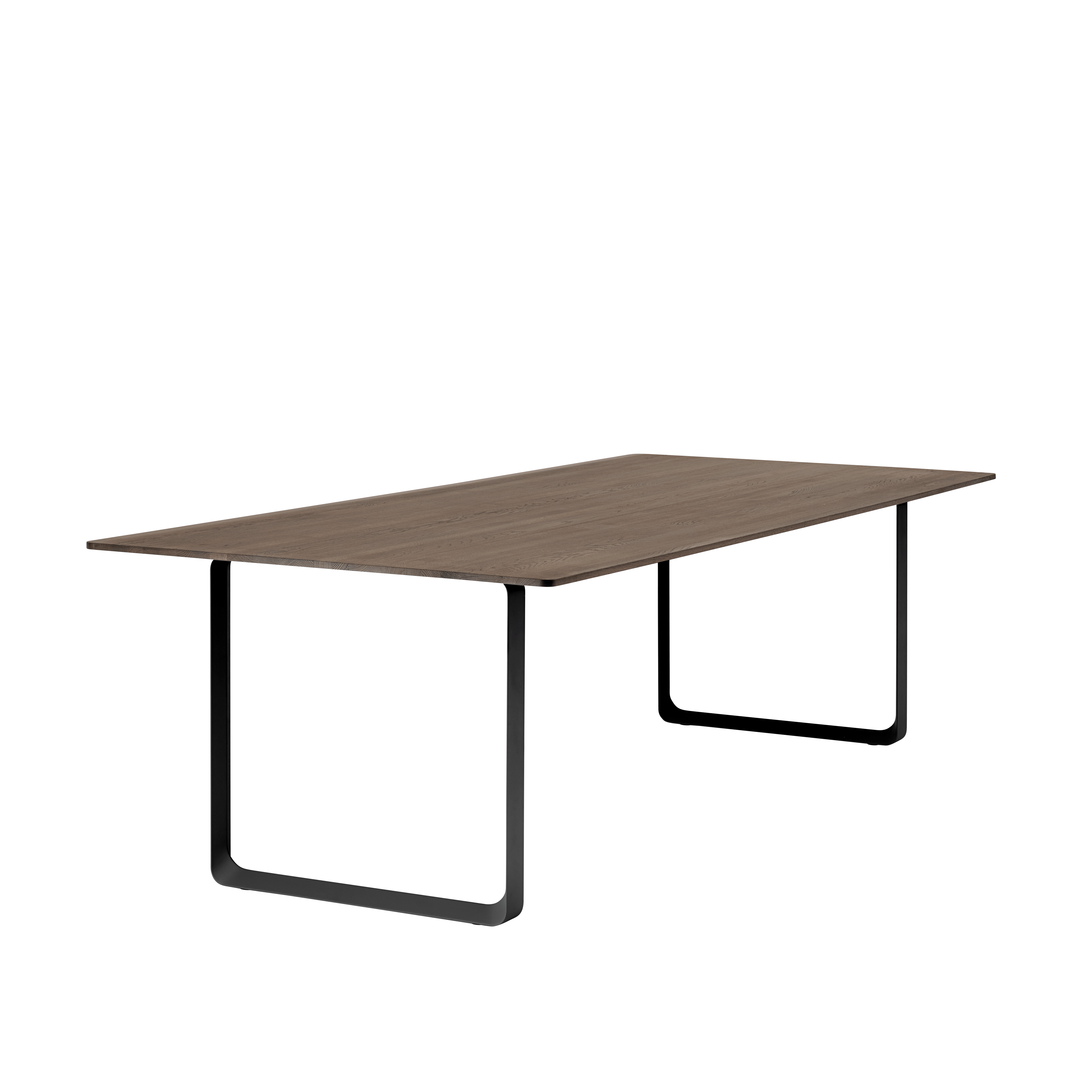Tisch 70/70 aus dunklem Eichenholz mit schwarzem Gestell