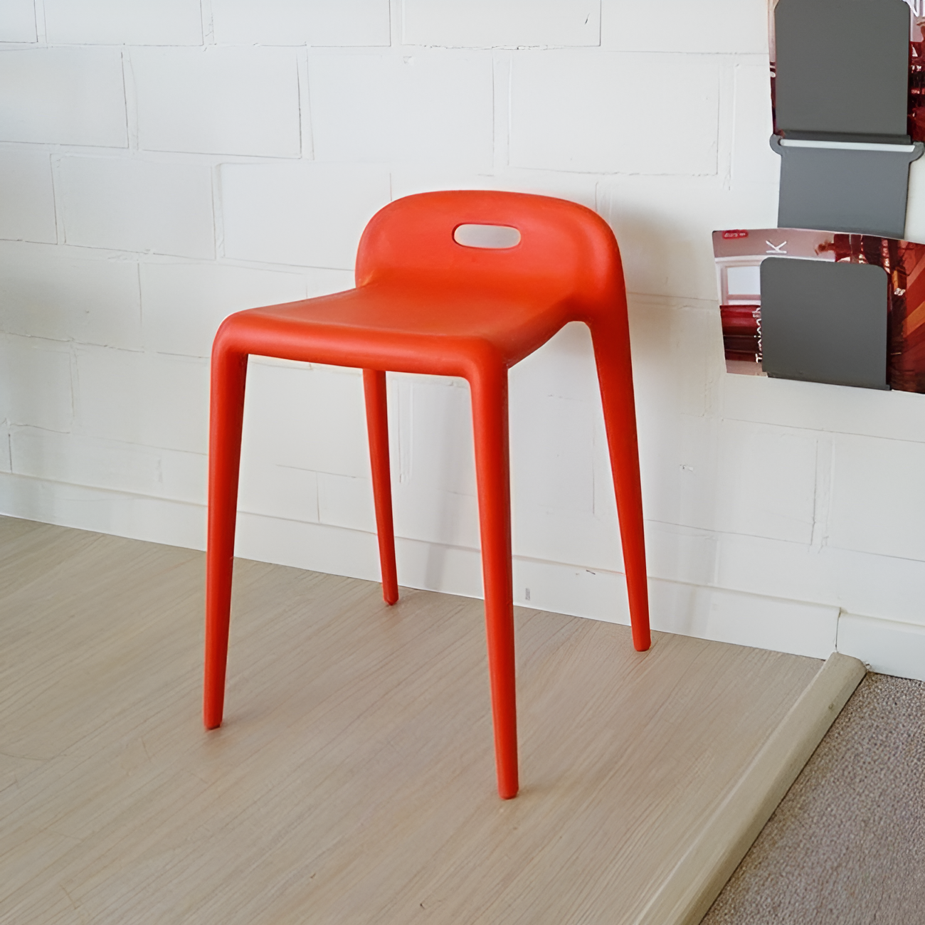 YUYU orange stool