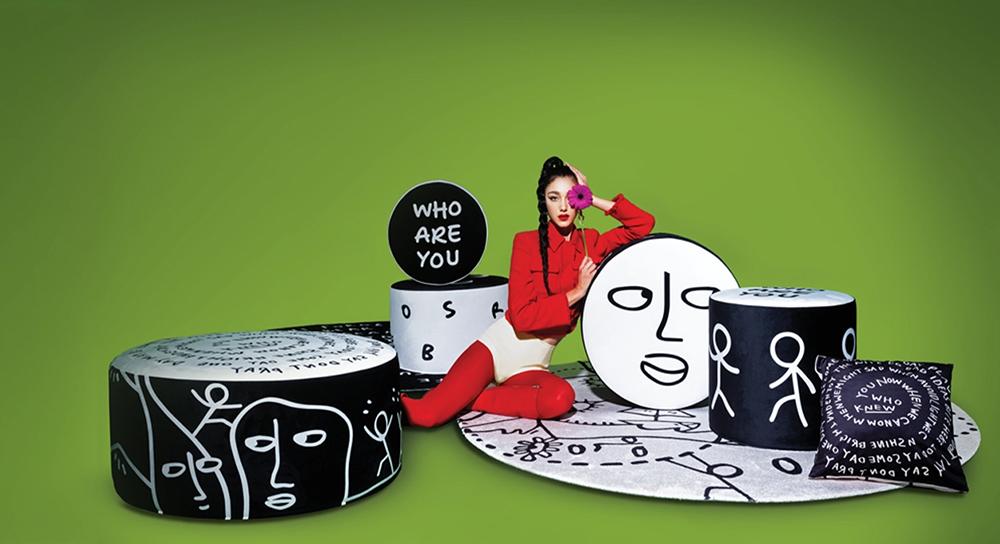 CHOREOGRAPHER white rug