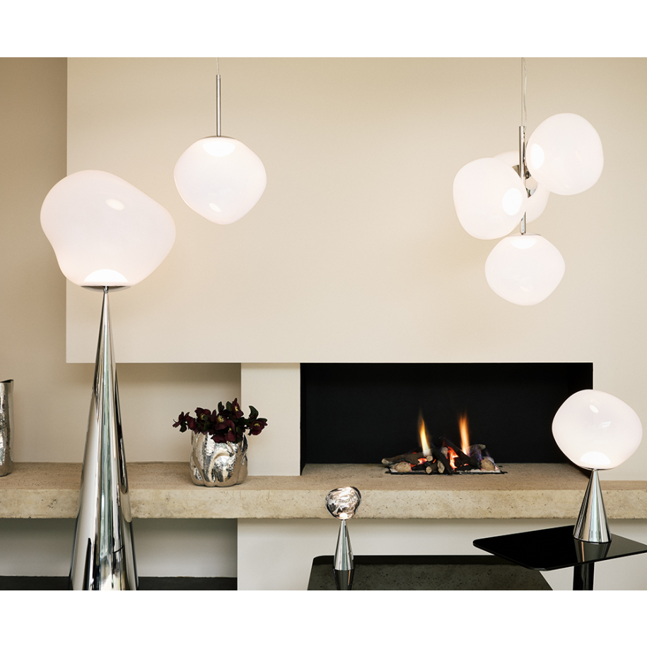 Lampa podłogowa MELT FAT CONE opalizujący ze srebrną podstawą – Tom Dixon