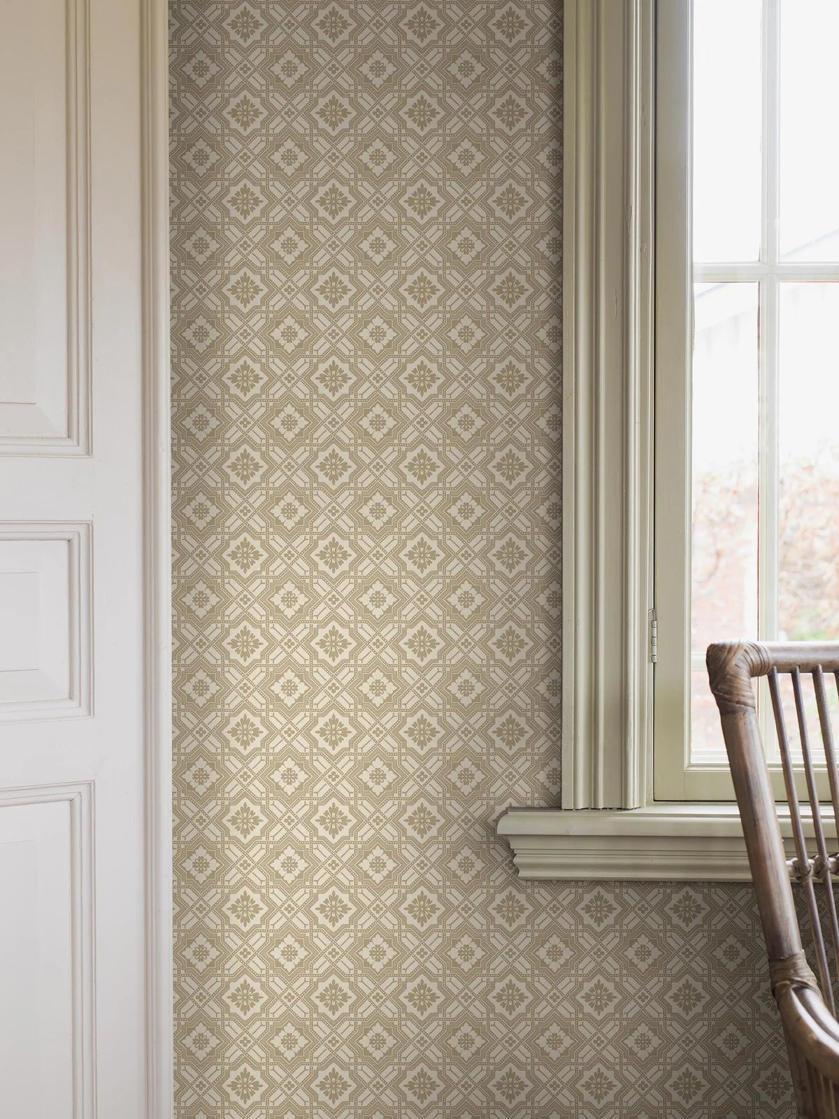 Non-woven paper wallpaper with geometric pattern FRIEDRICH golden-beige