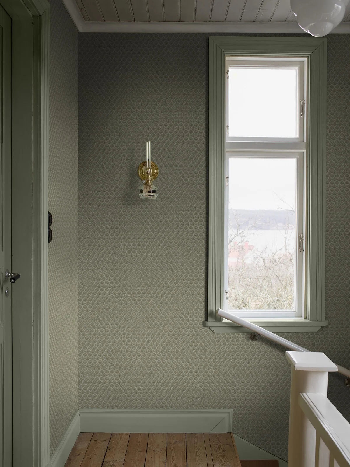 Non-woven paper wallpaper with geometric pattern SVEA green