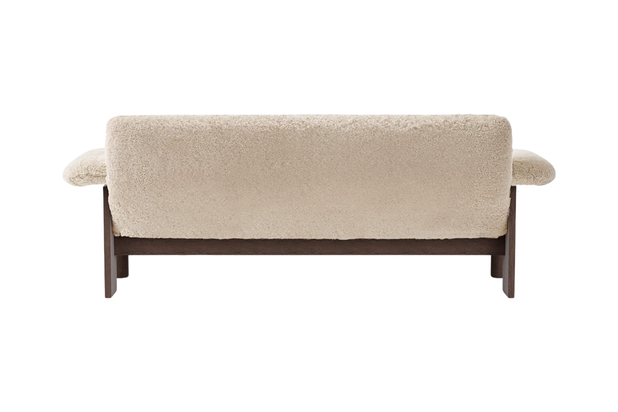 Sofa BRASILIA Schafsleder mit dunkler Eichenbasis