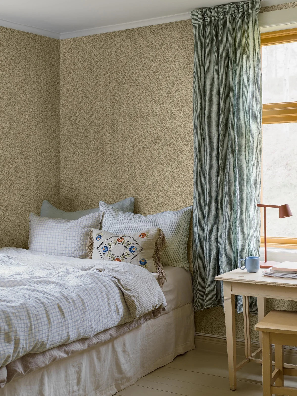 Tapete mit Pflanzenmotiv IDA gelb mit weiß