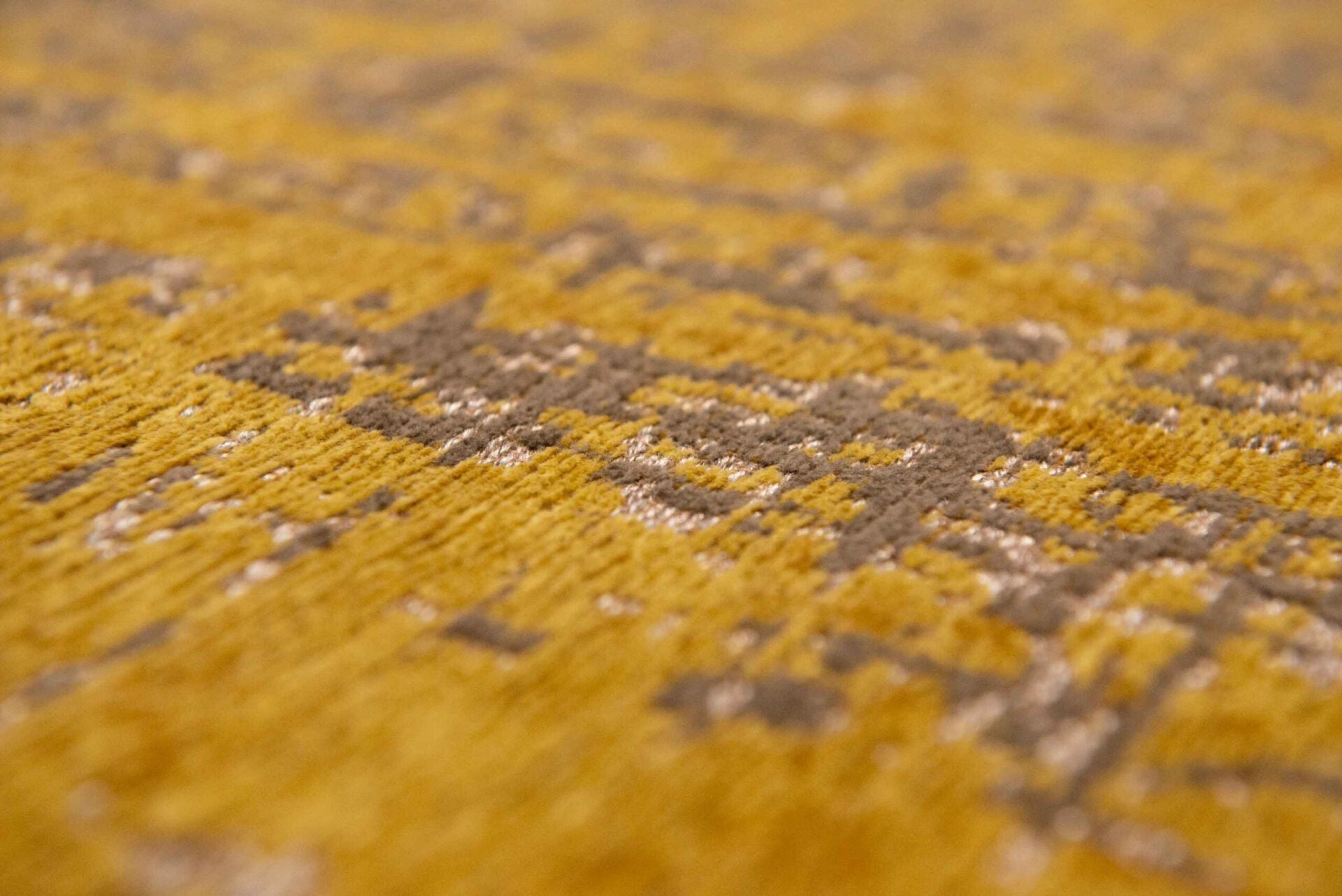 Dywan GRIFF LIBERTY GOLD złoty – Louis de Poortere