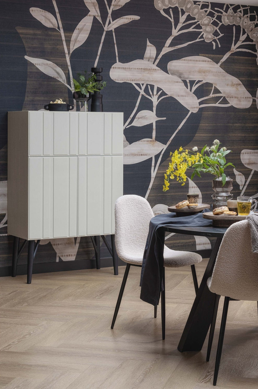 Round Table RHONDA TRIO Black Oak Wood