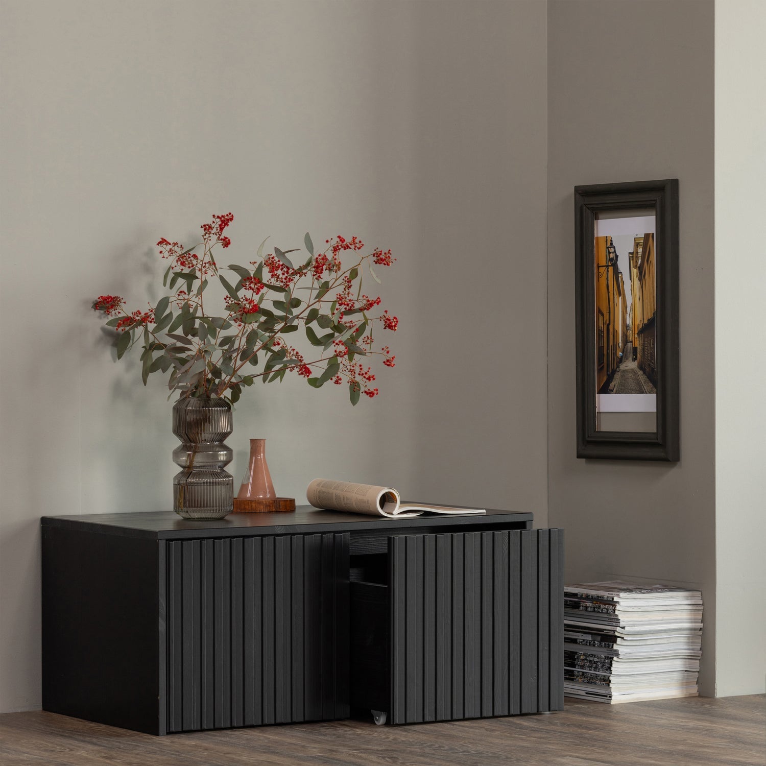 Bank mit Gravurschubladen schwarzer Kiefernholz