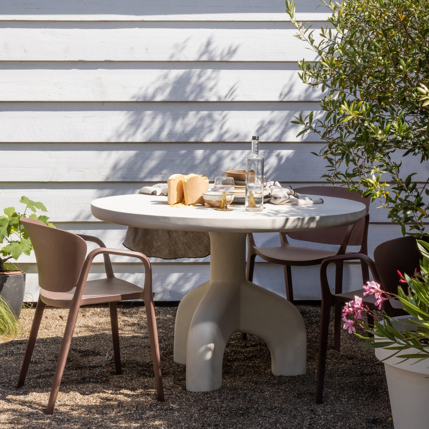 BENT Garden Chair in Salmon