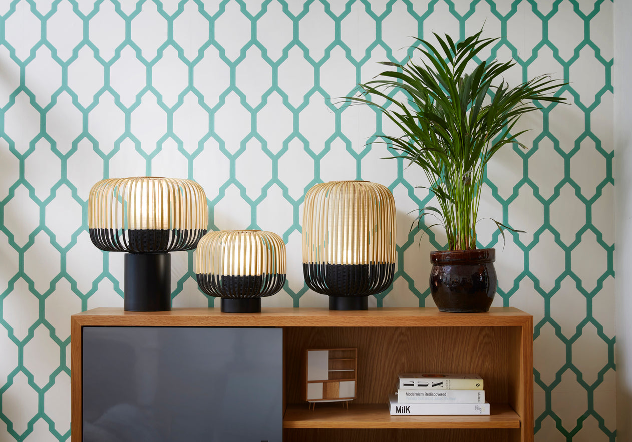 Bambus -Tischlampe schwarz