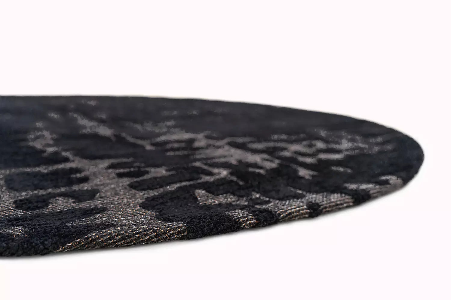 Ovaler Teppich BAOBAB BLACK WATER schwarz