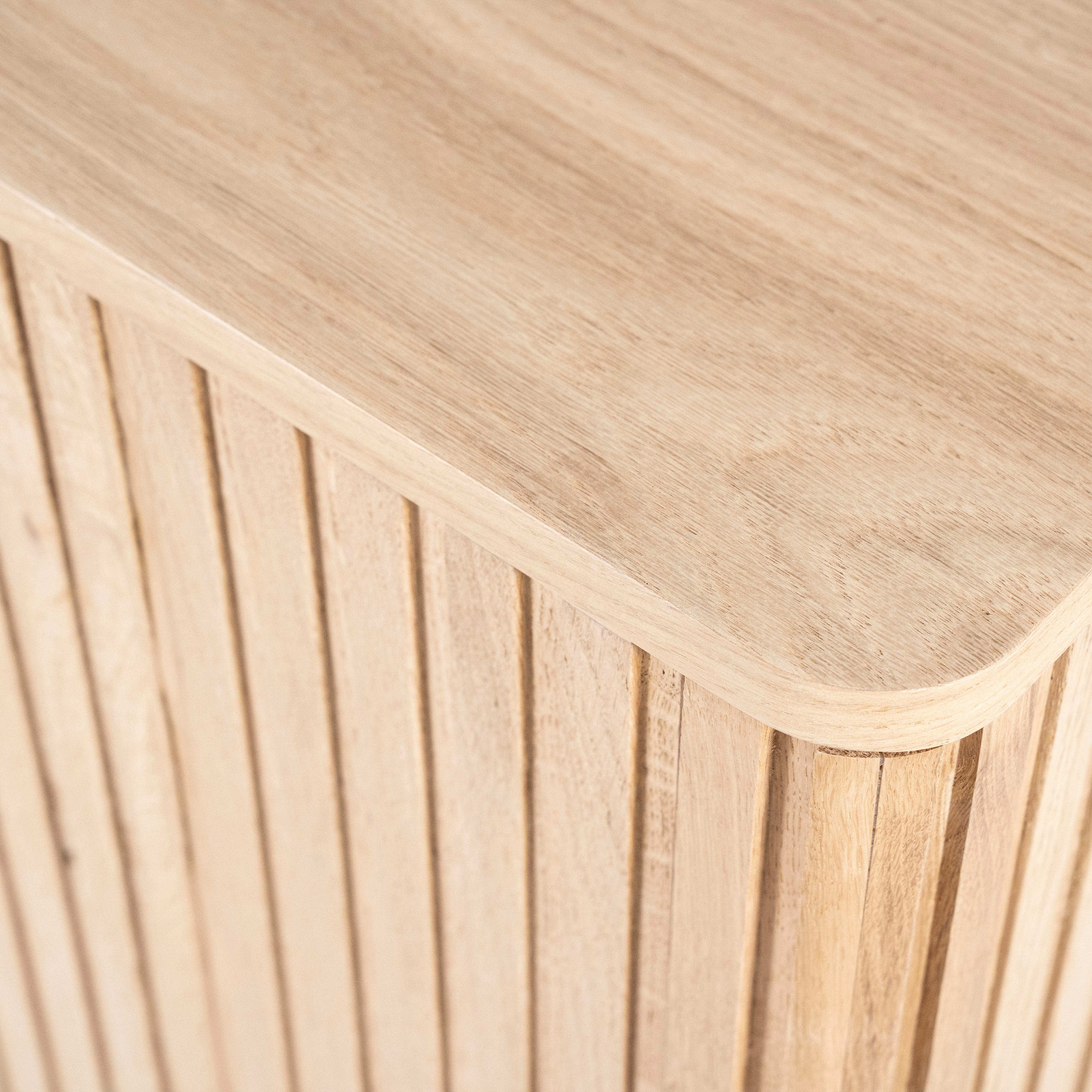 ROSENBORG oak wood chest of drawers