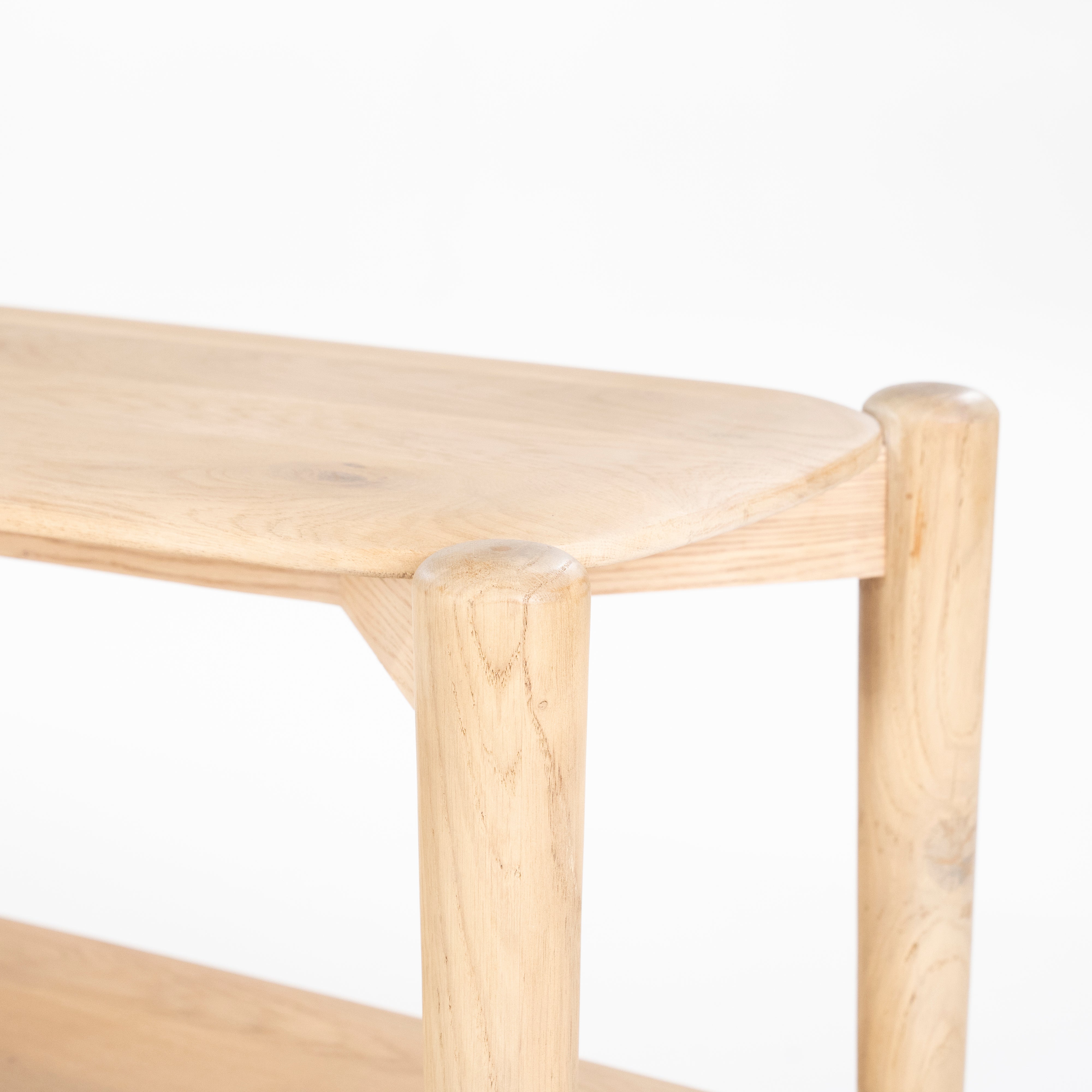 RTV-Sideboard SELBU aus Eichenholz