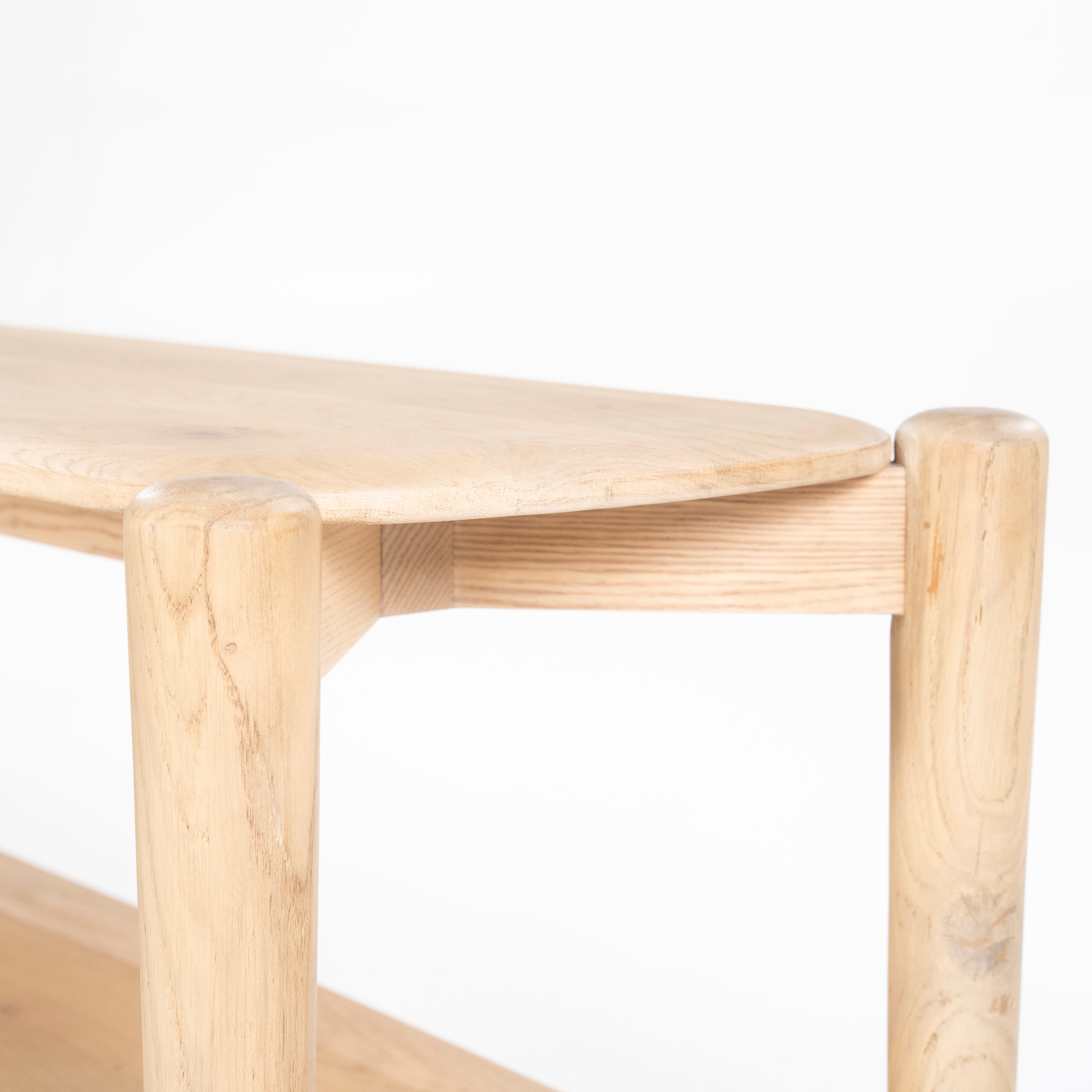 RTV-Sideboard SELBU aus Eichenholz