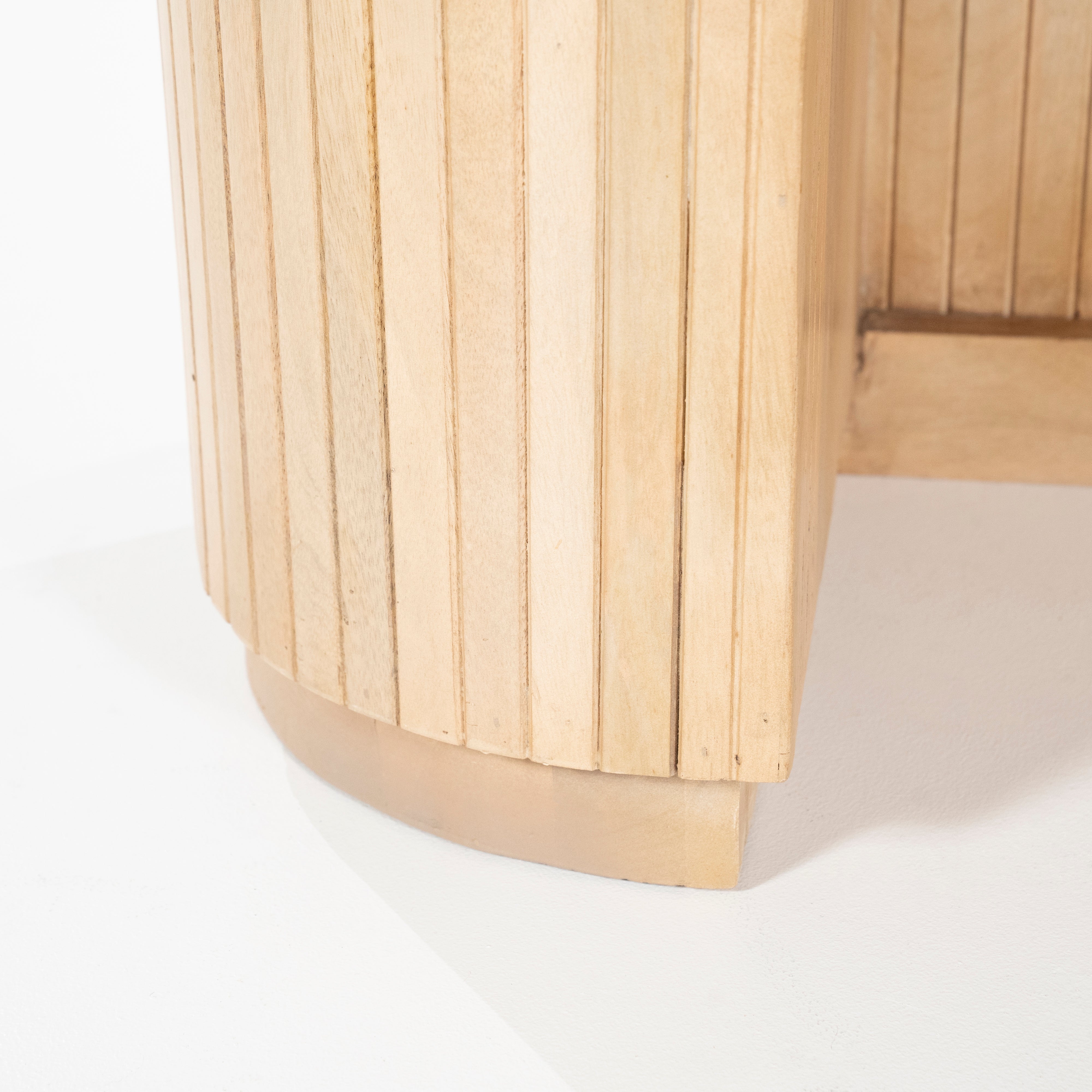Schreibtisch KIRA aus Mangoholz mit Marmorplatte