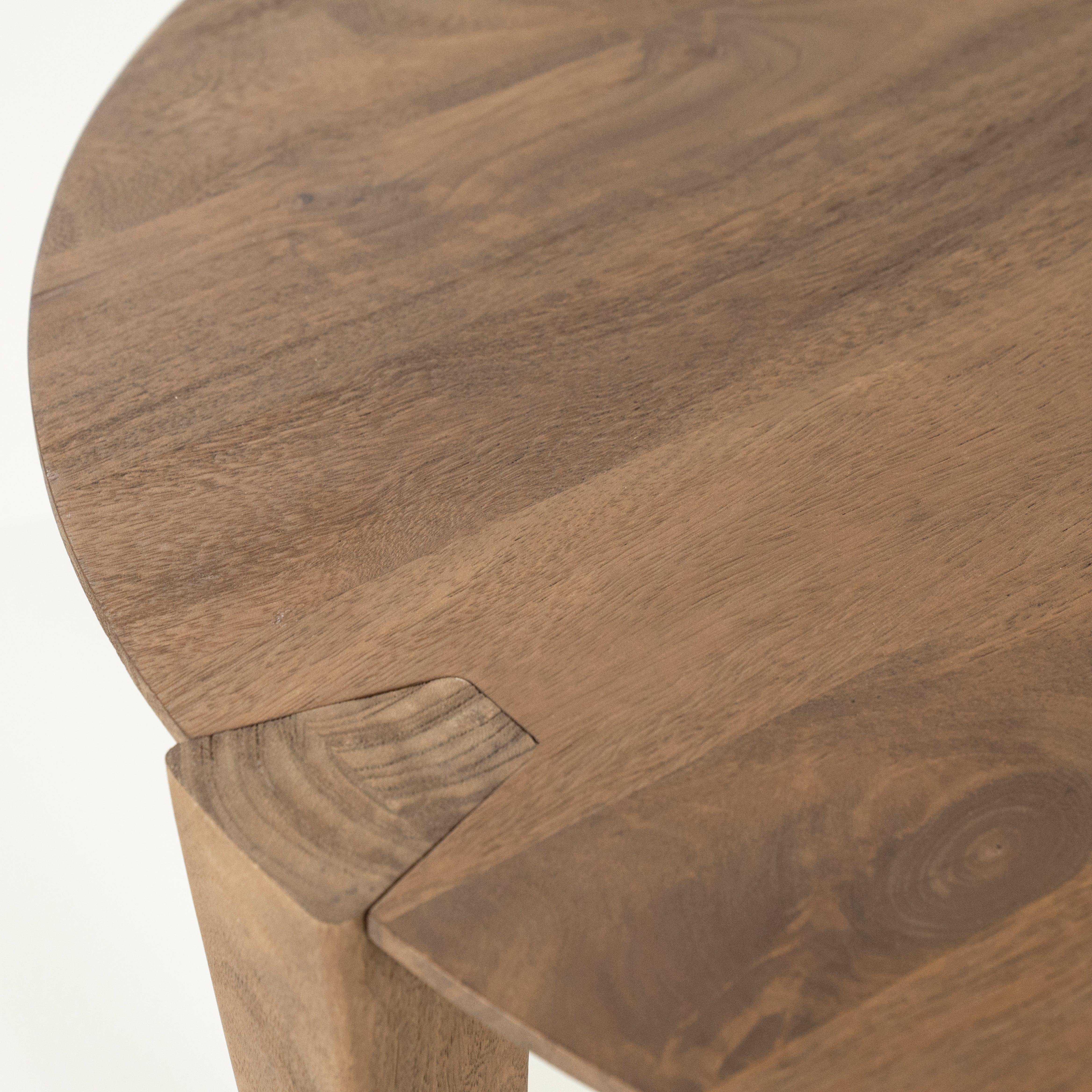 Couchtisch DAVINA aus Mangoholz
