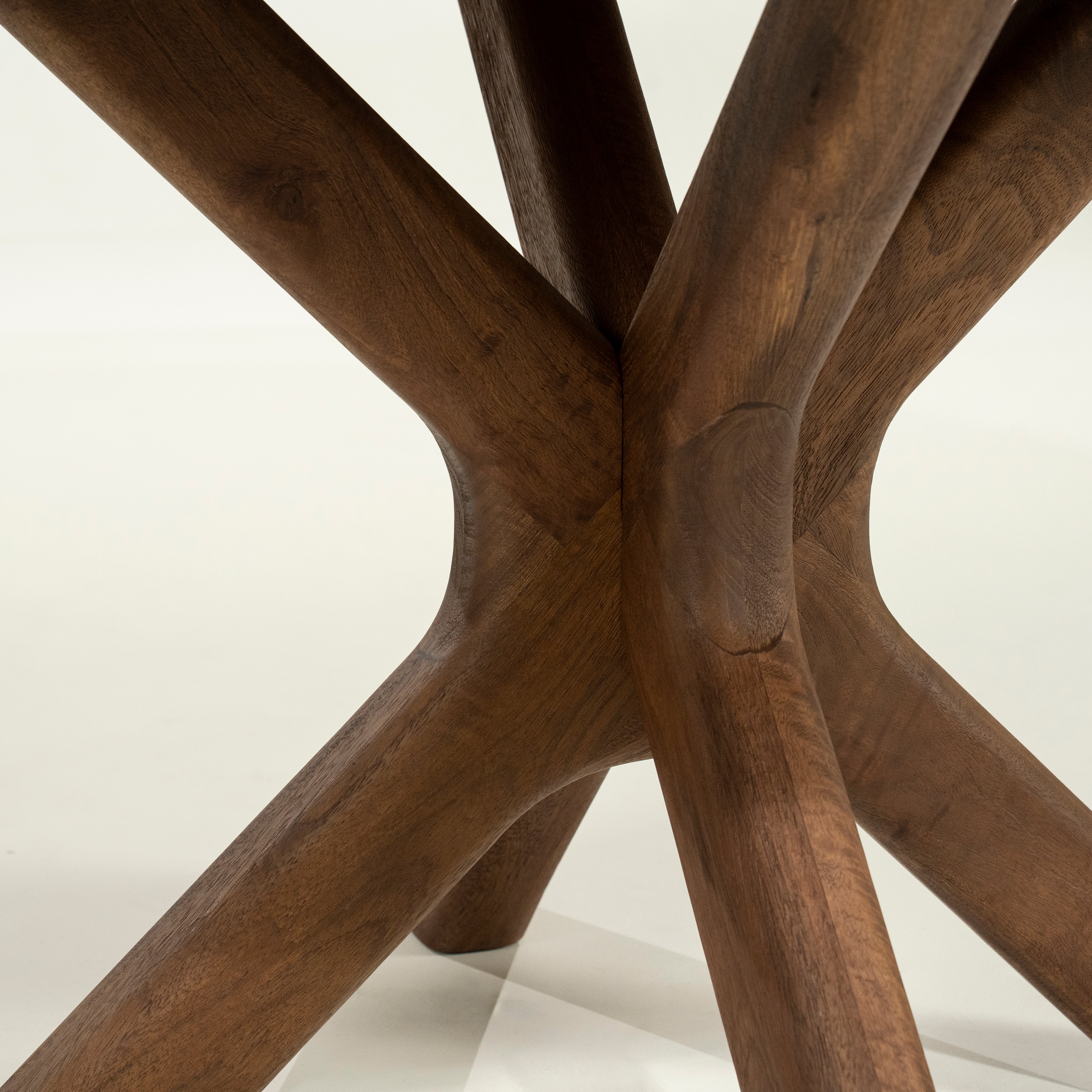 Round Table TYCHO Dark Mango Wood