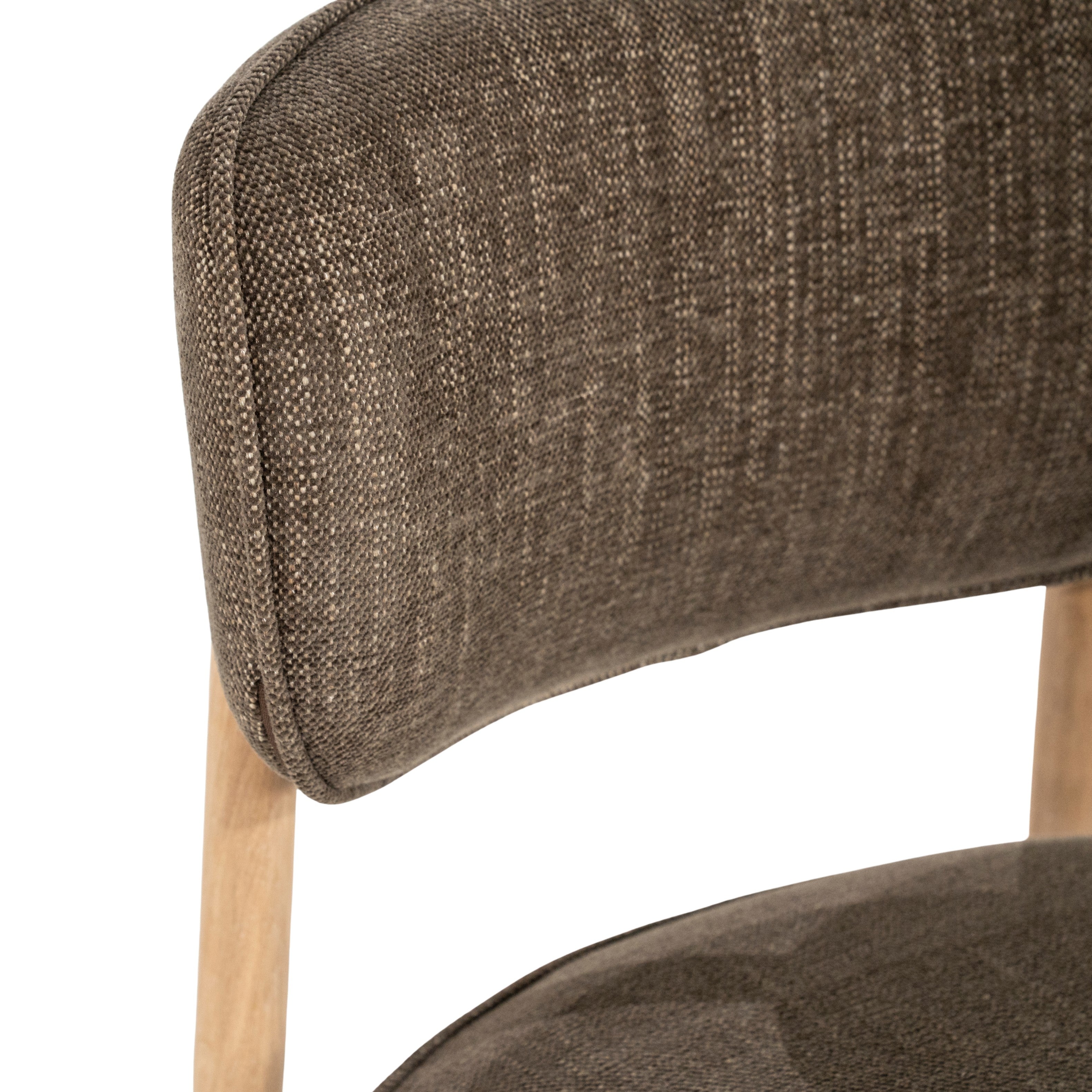 RUNE Chair in brown with a light oak base