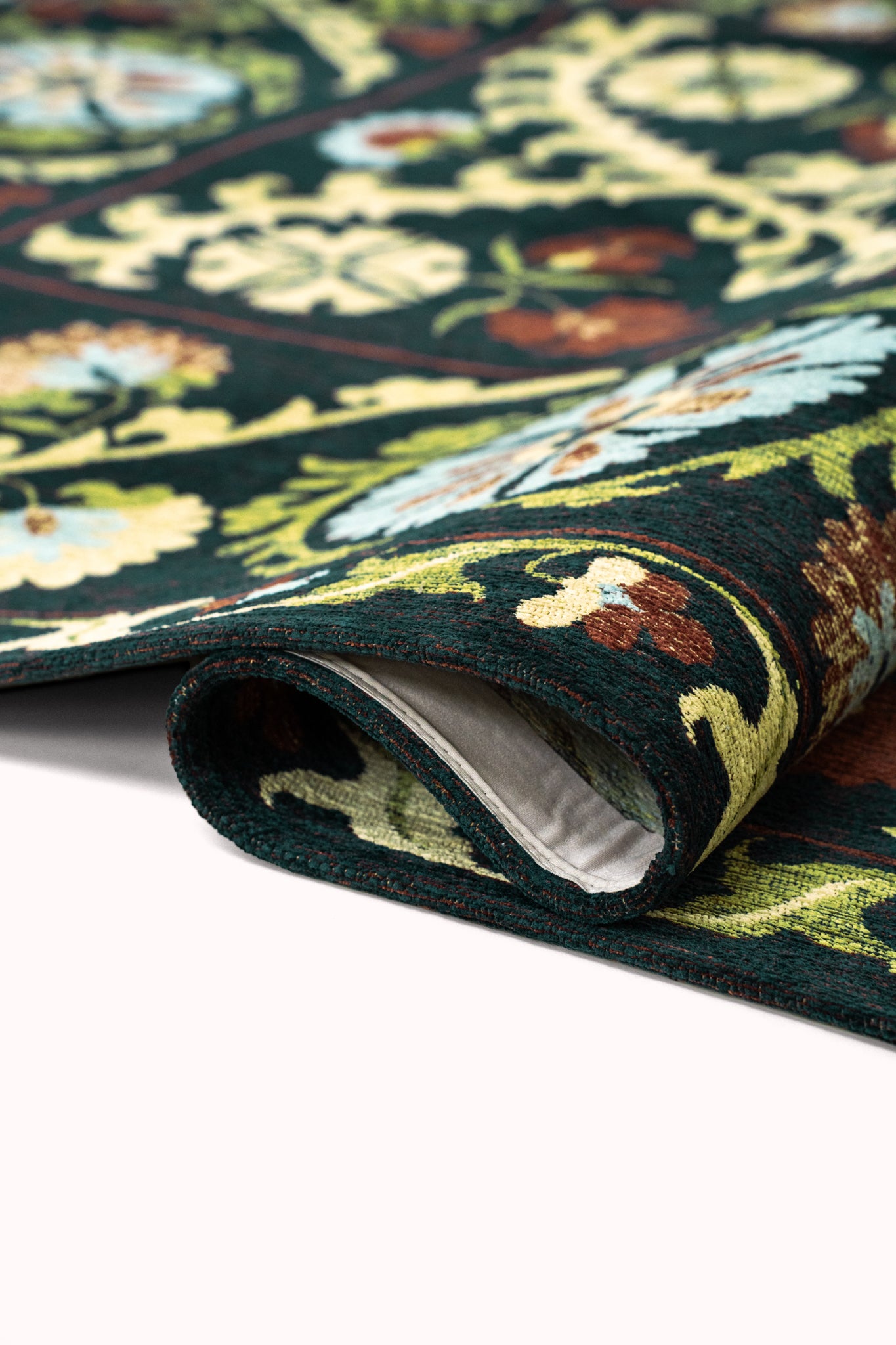 SUZANI BAVARIA rug black with yellow and green