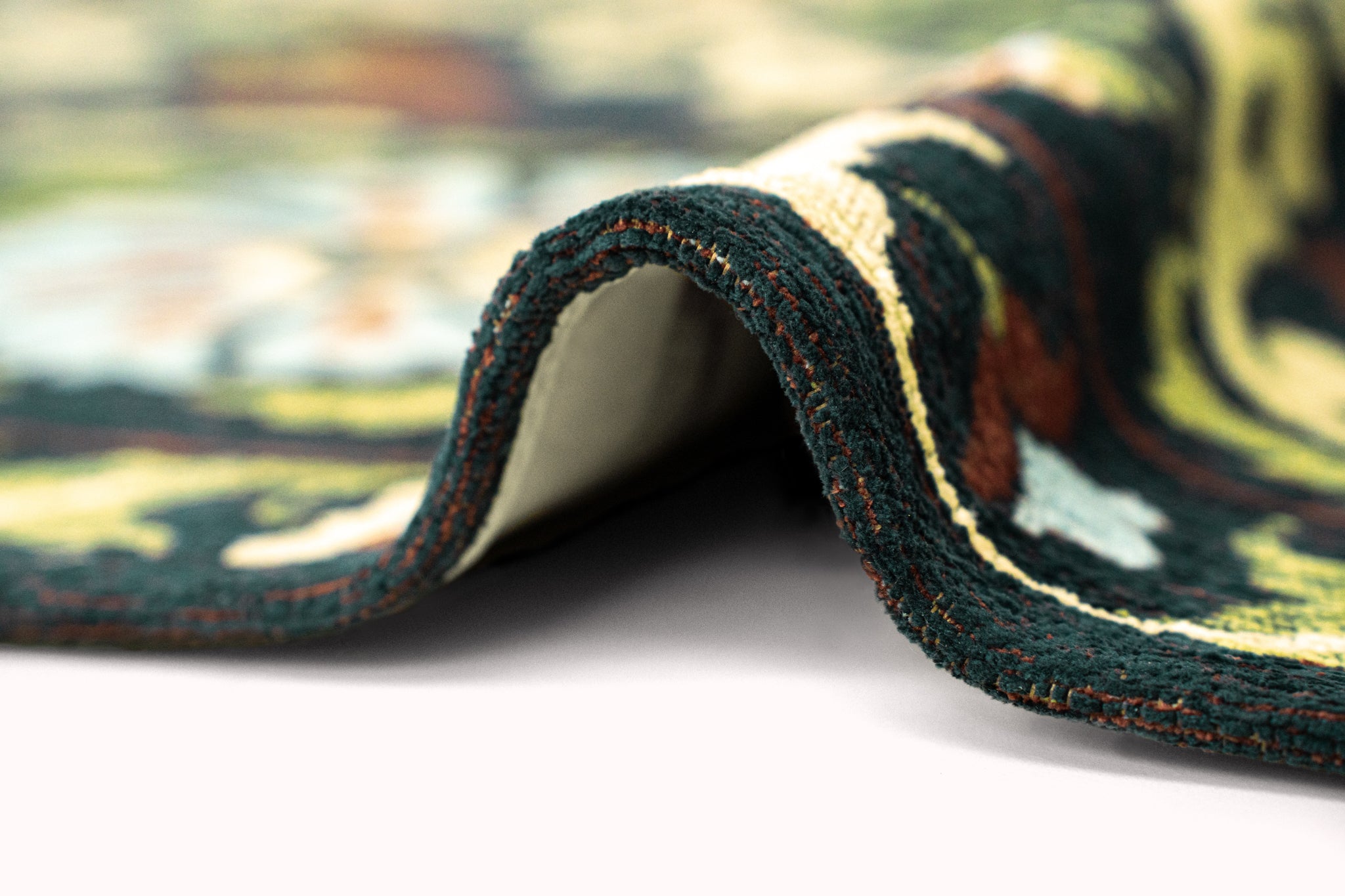 SUZANI BAVARIA rug black with yellow and green