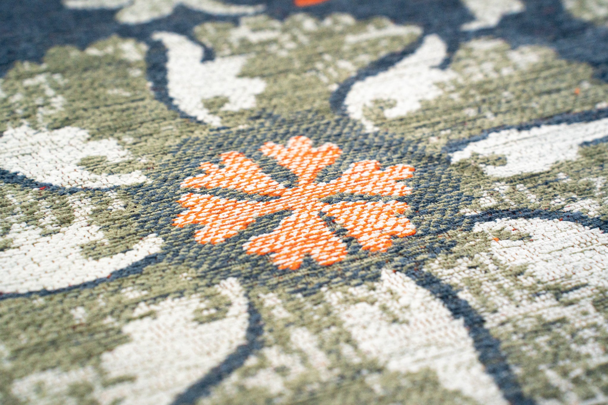 Teppich SUZANI NORDIC blau mit grau und orange