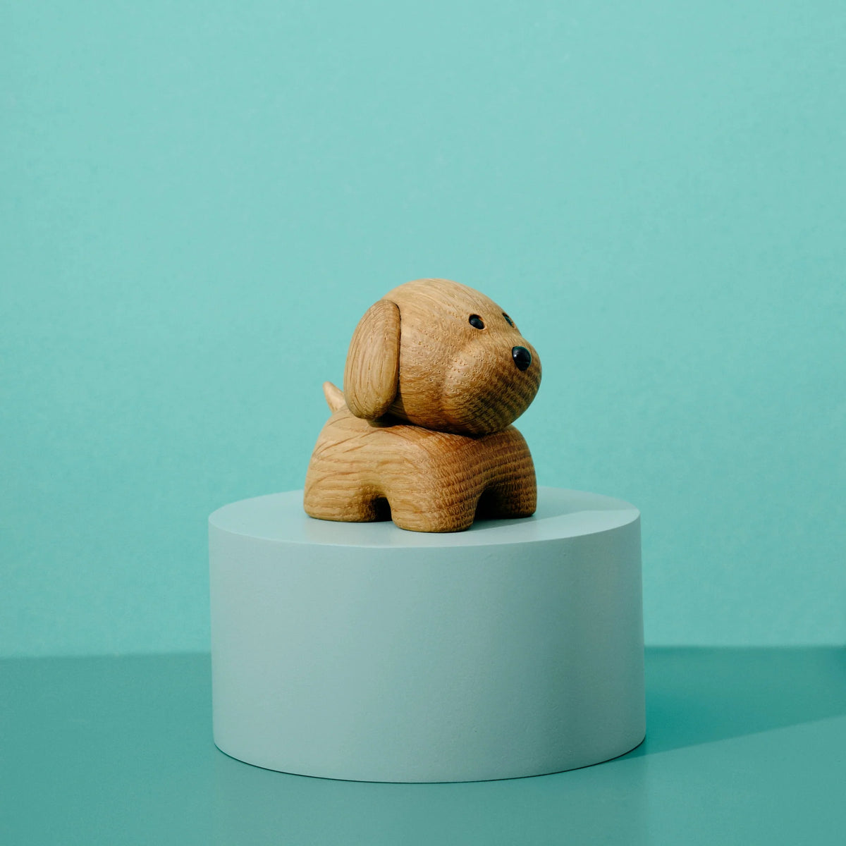 Dekorative Figur DOG aus Eichenholz