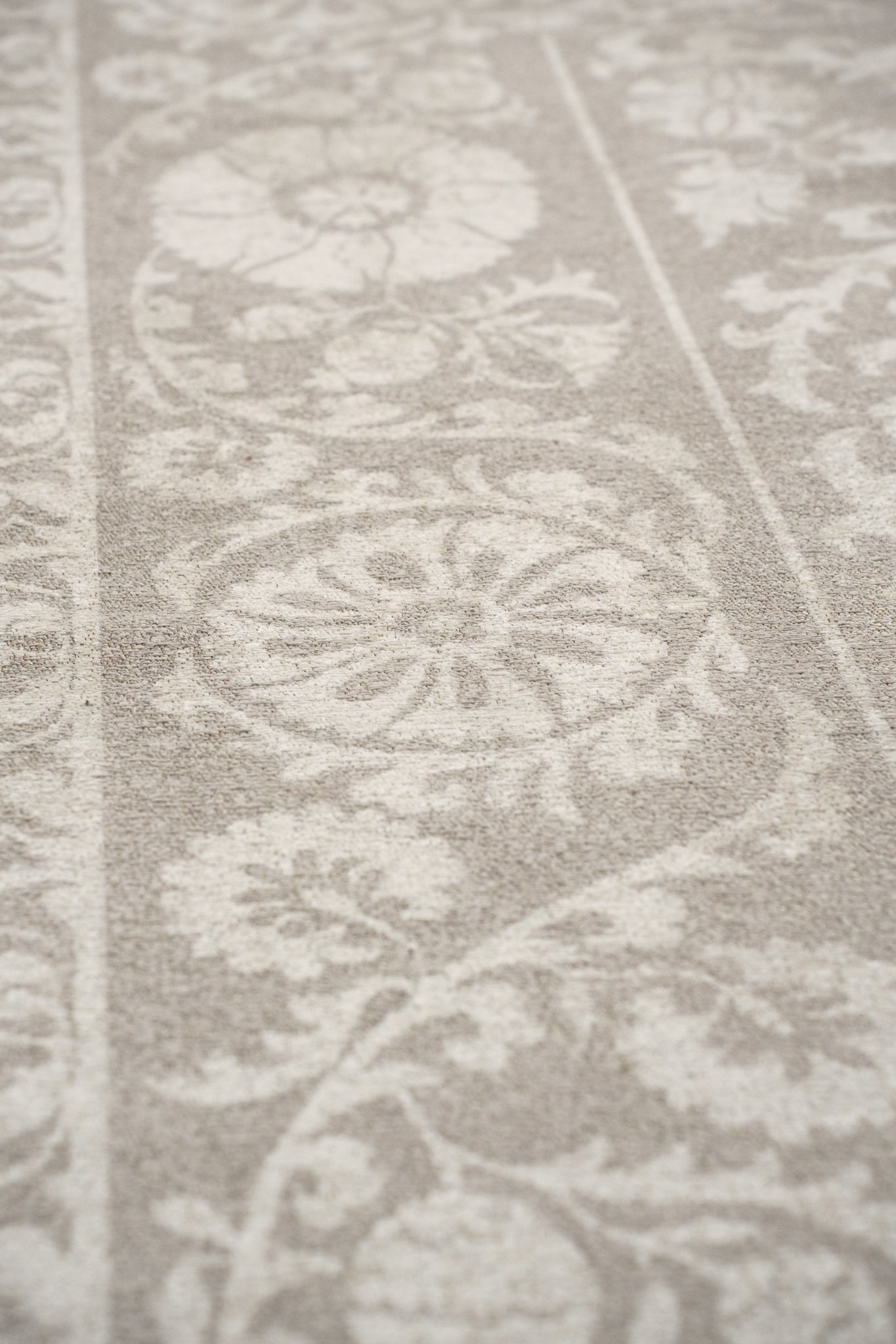 Teppich SUZANI BOREE beige