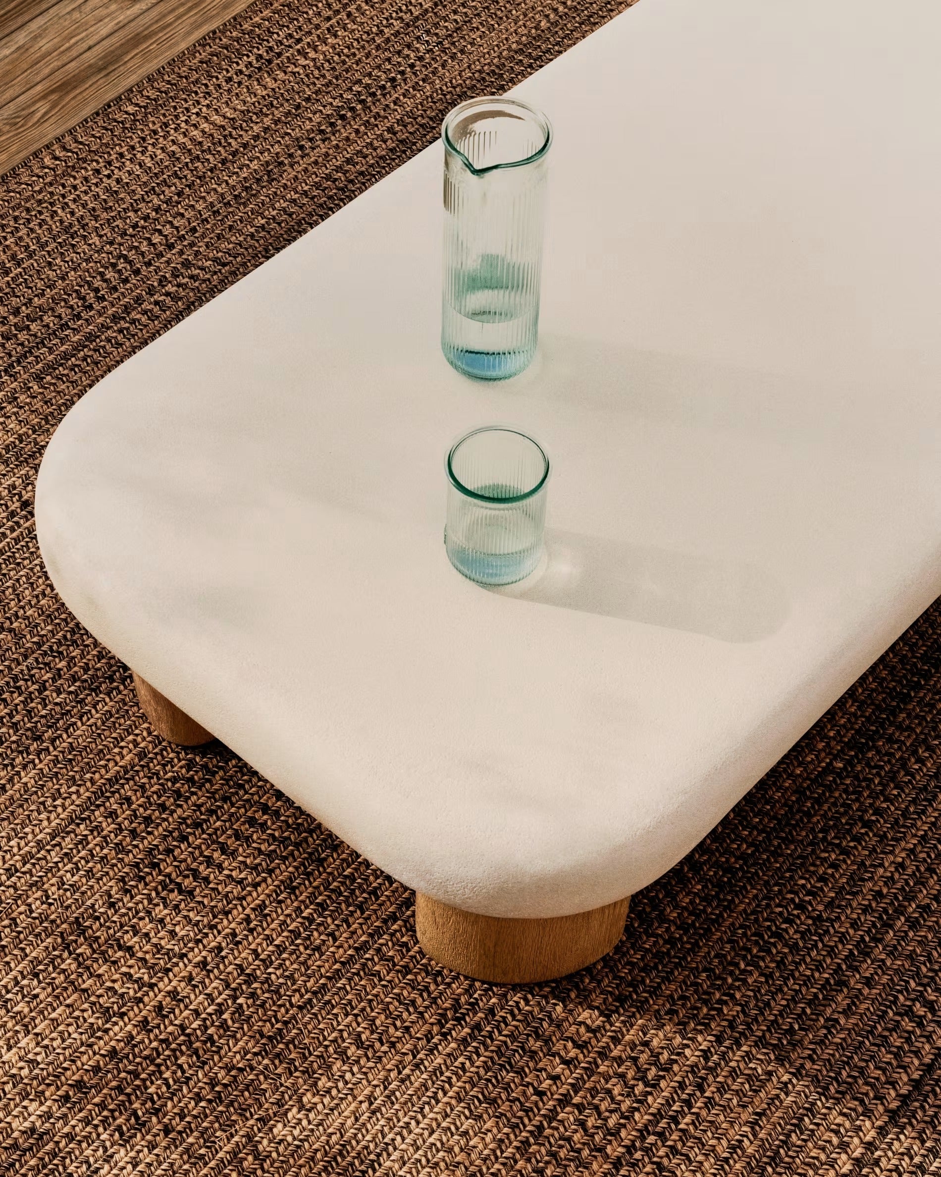 Café-Tisch für den Außenbereich LABRA aus Zement und Akazienholz