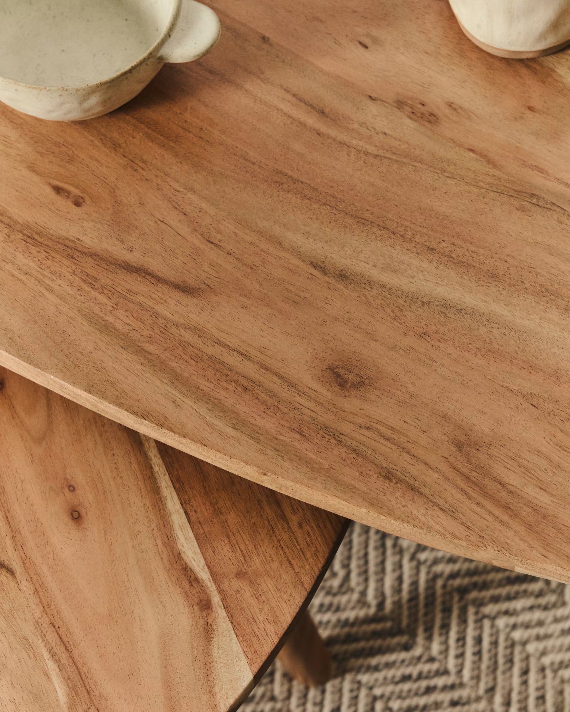 Set von Couchtischen DUVANI Akazienholz