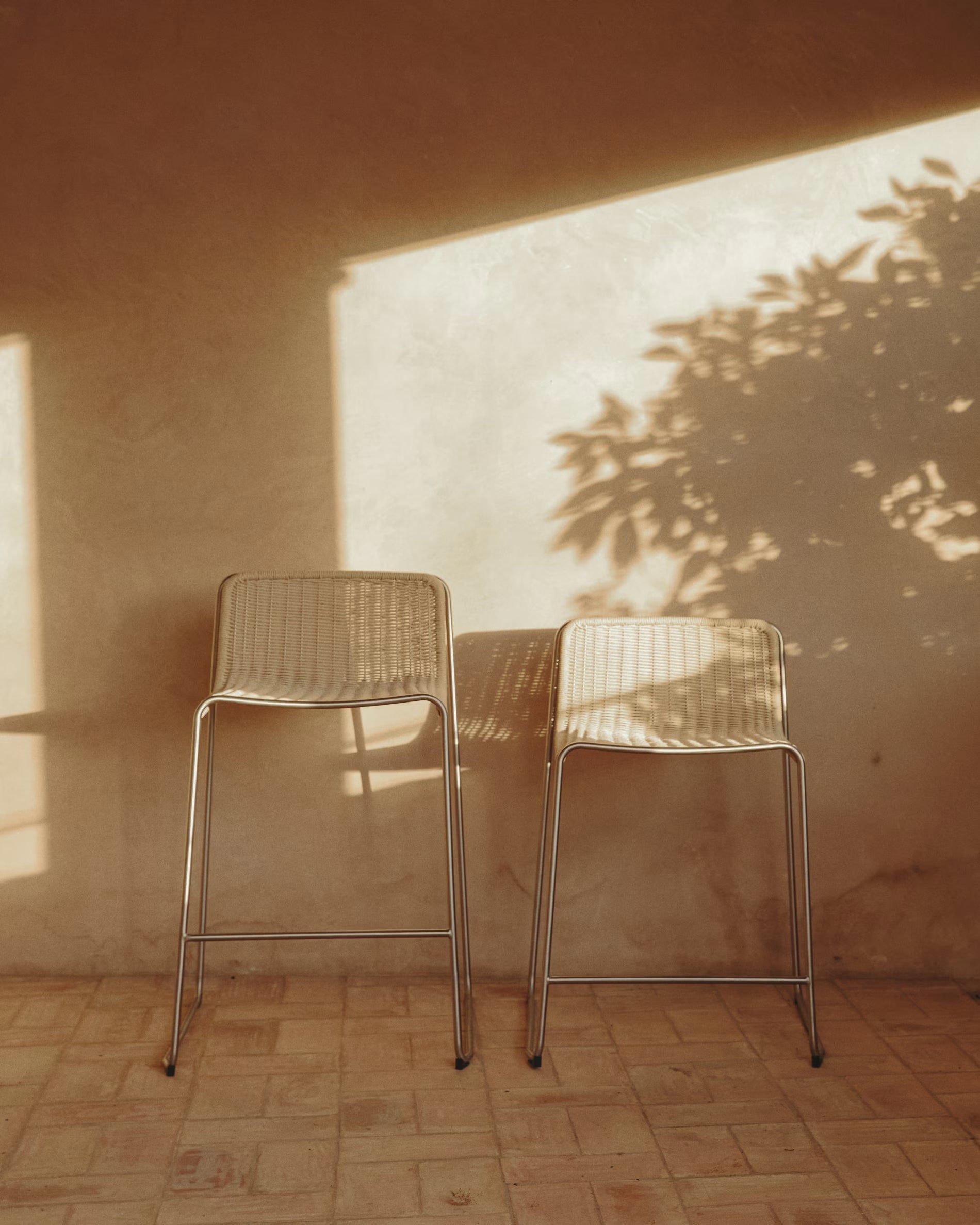 Outdoor stool TAVARI beige with a steel base