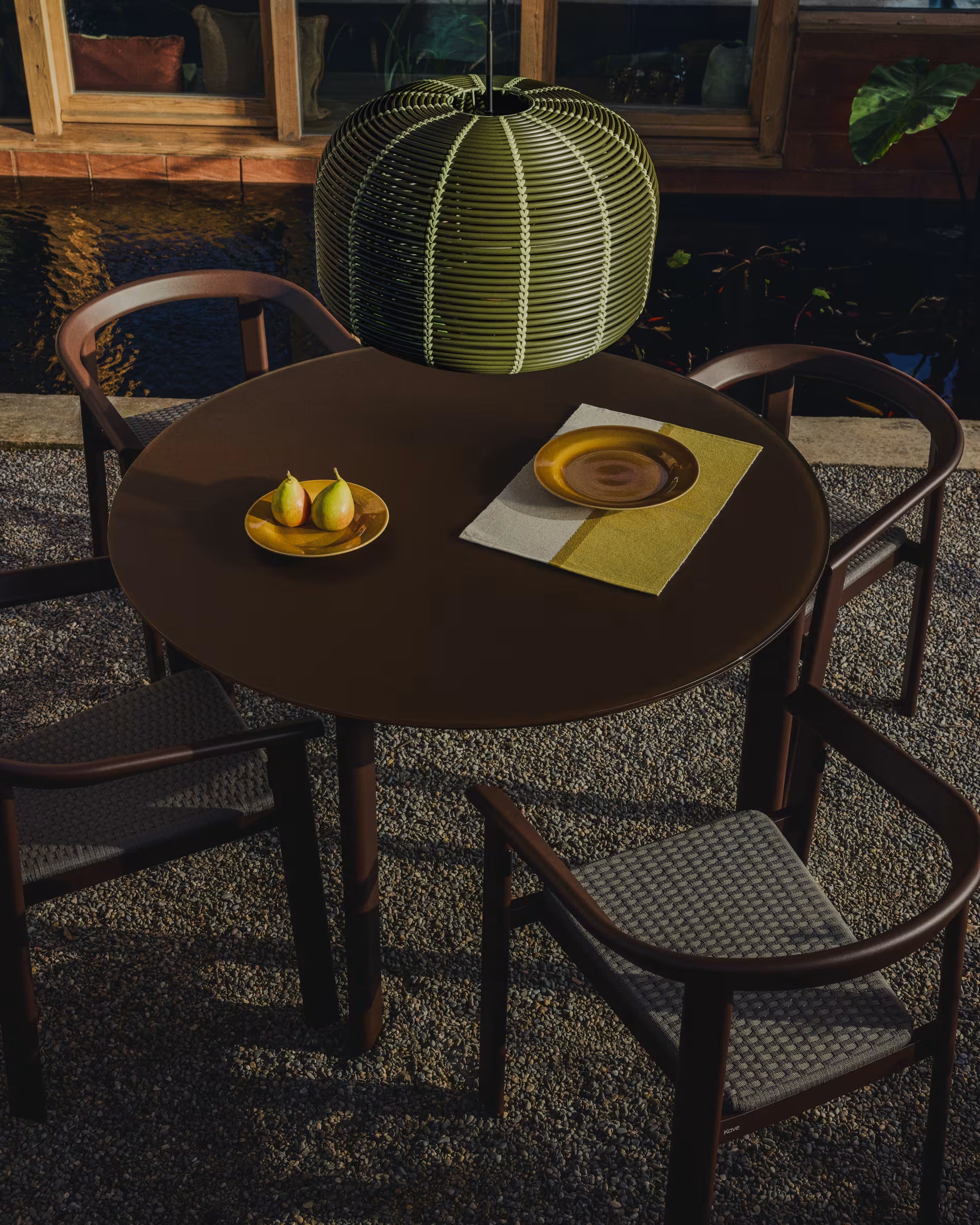 Runder Gartentisch ERICE braun