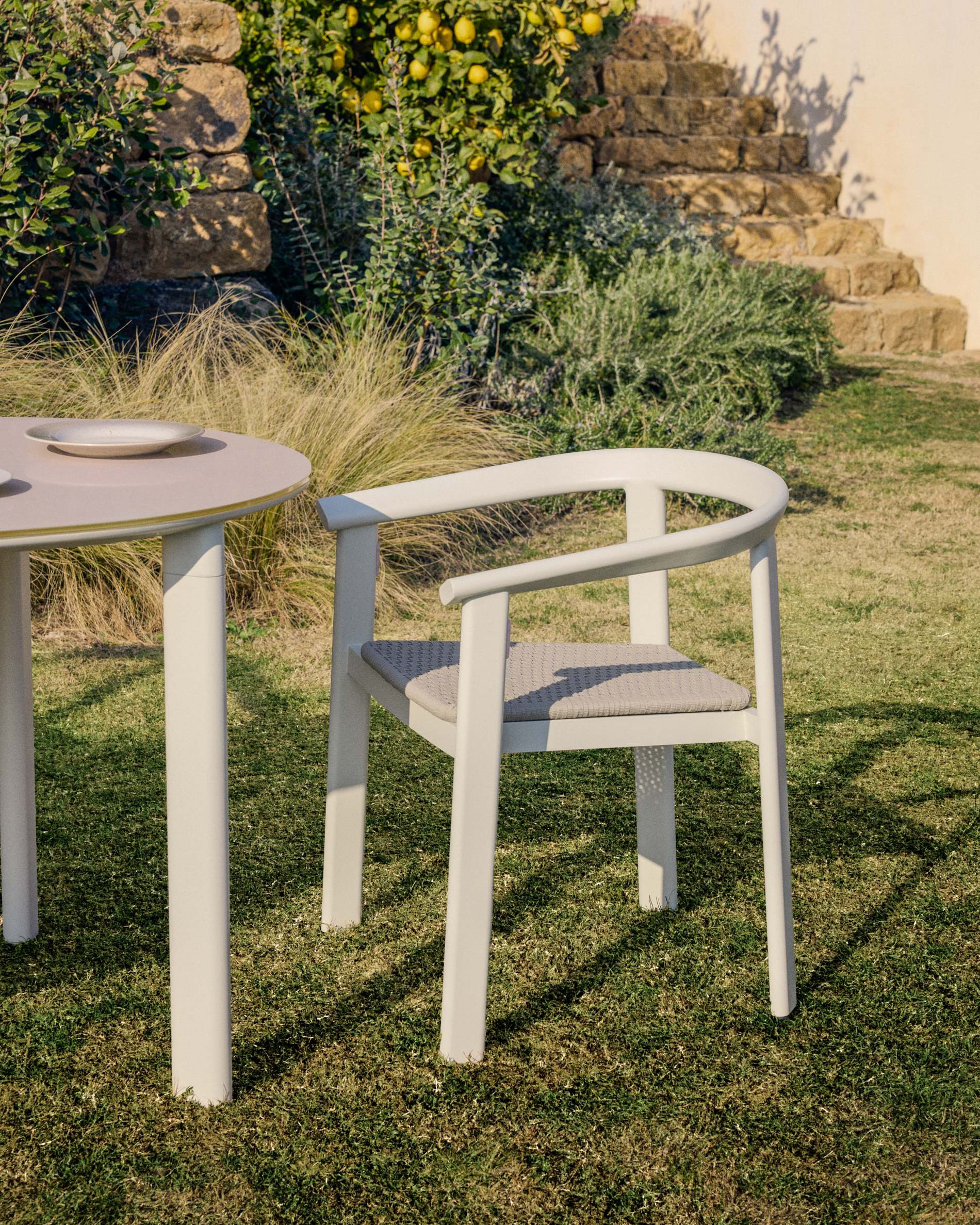 ERICE ecru garden chair