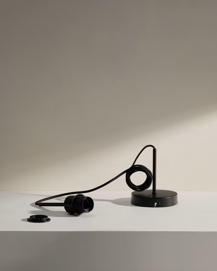 Befestigung von Fulvia Black Hanging Lampe