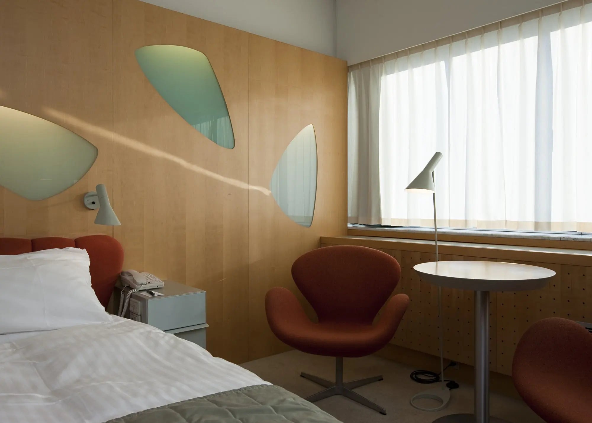 Lampa podłogowa AJ petrol – Louis Poulsen