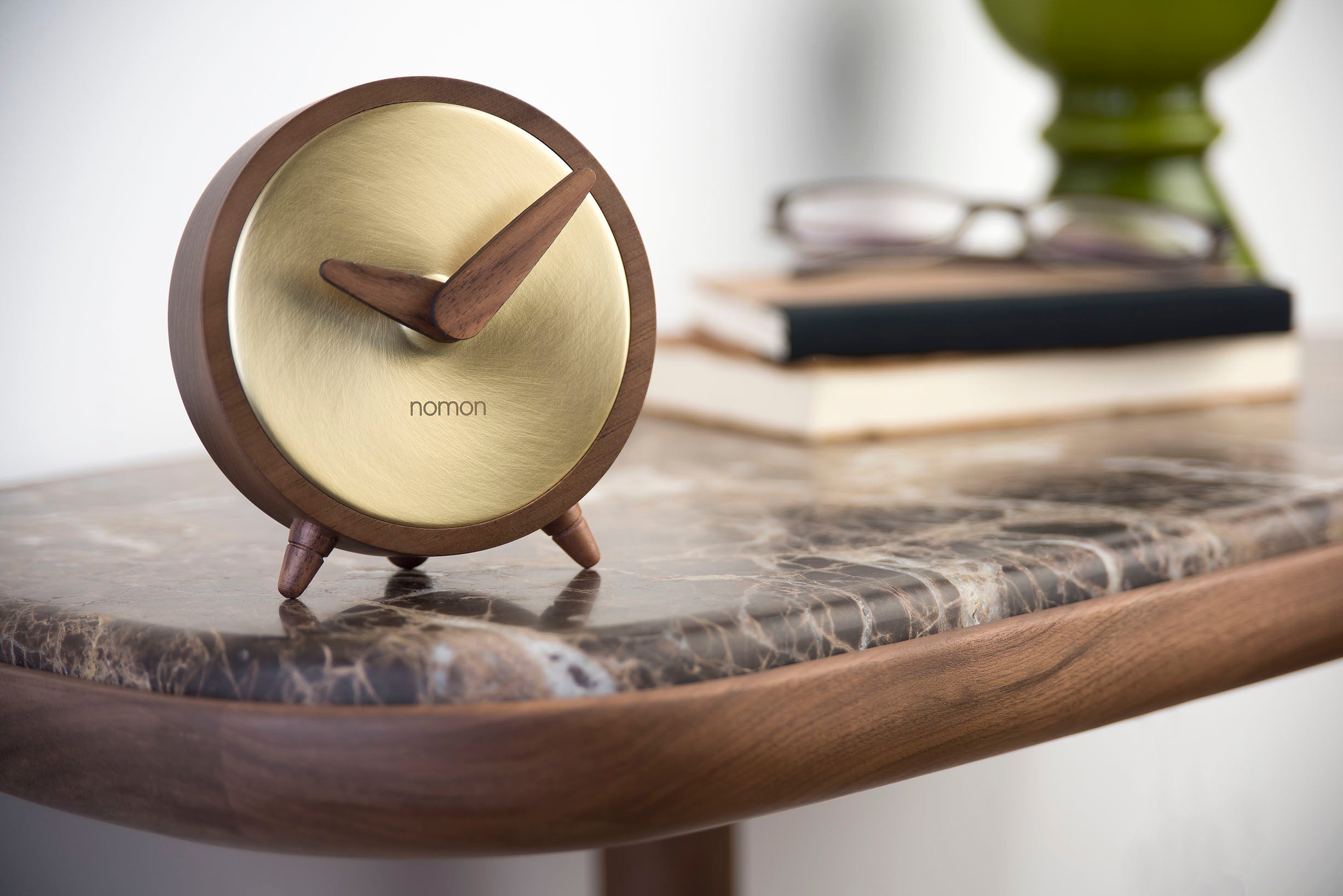 ATOMO walnut wood table clock with brass finish