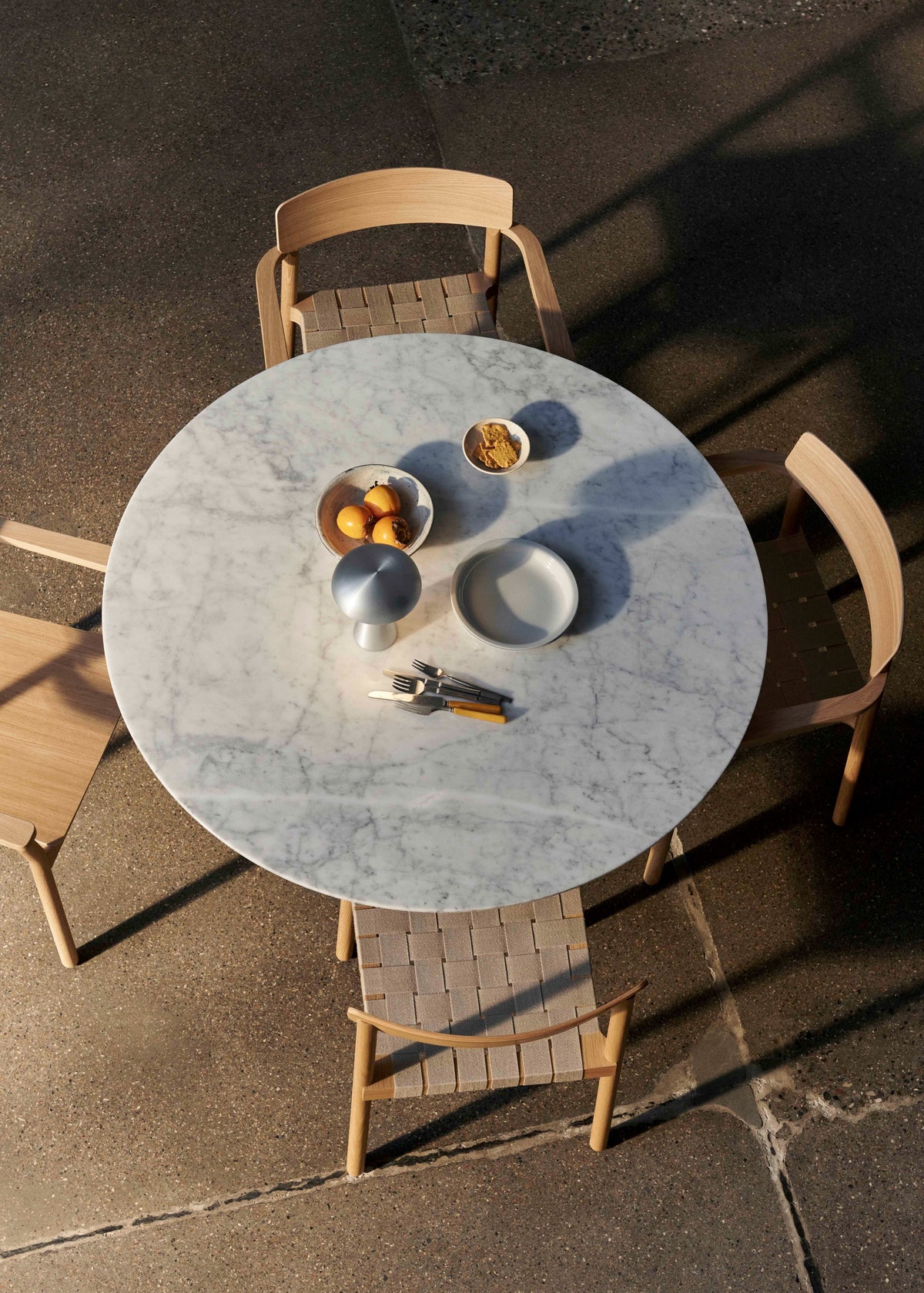 Sessel mit Armlehnen BETTY TK9, beige, gewebter Sitz mit rauchgeöltem Eichenholz