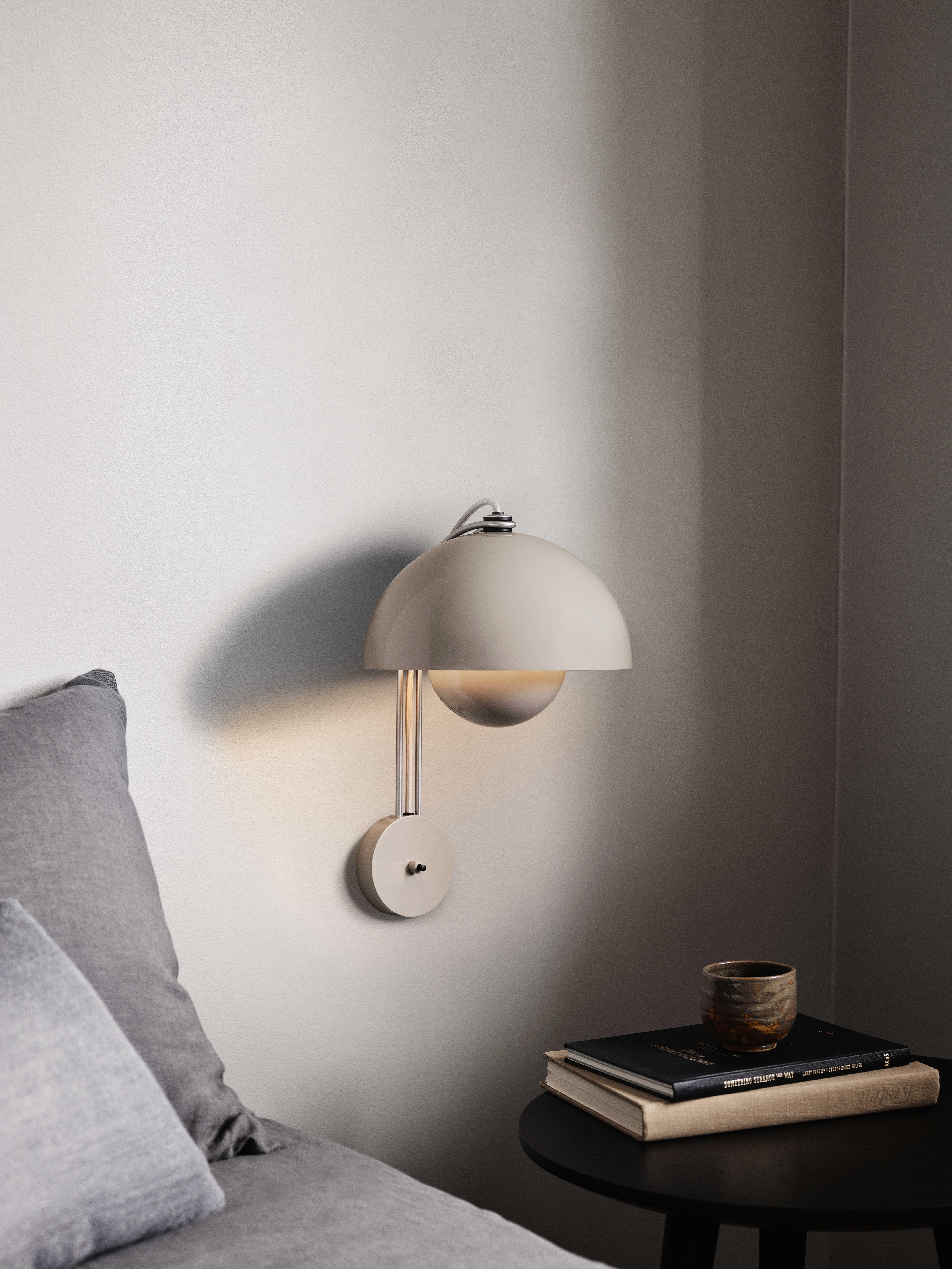 Wandlampe FLOWERPOT VP8 matt weiß