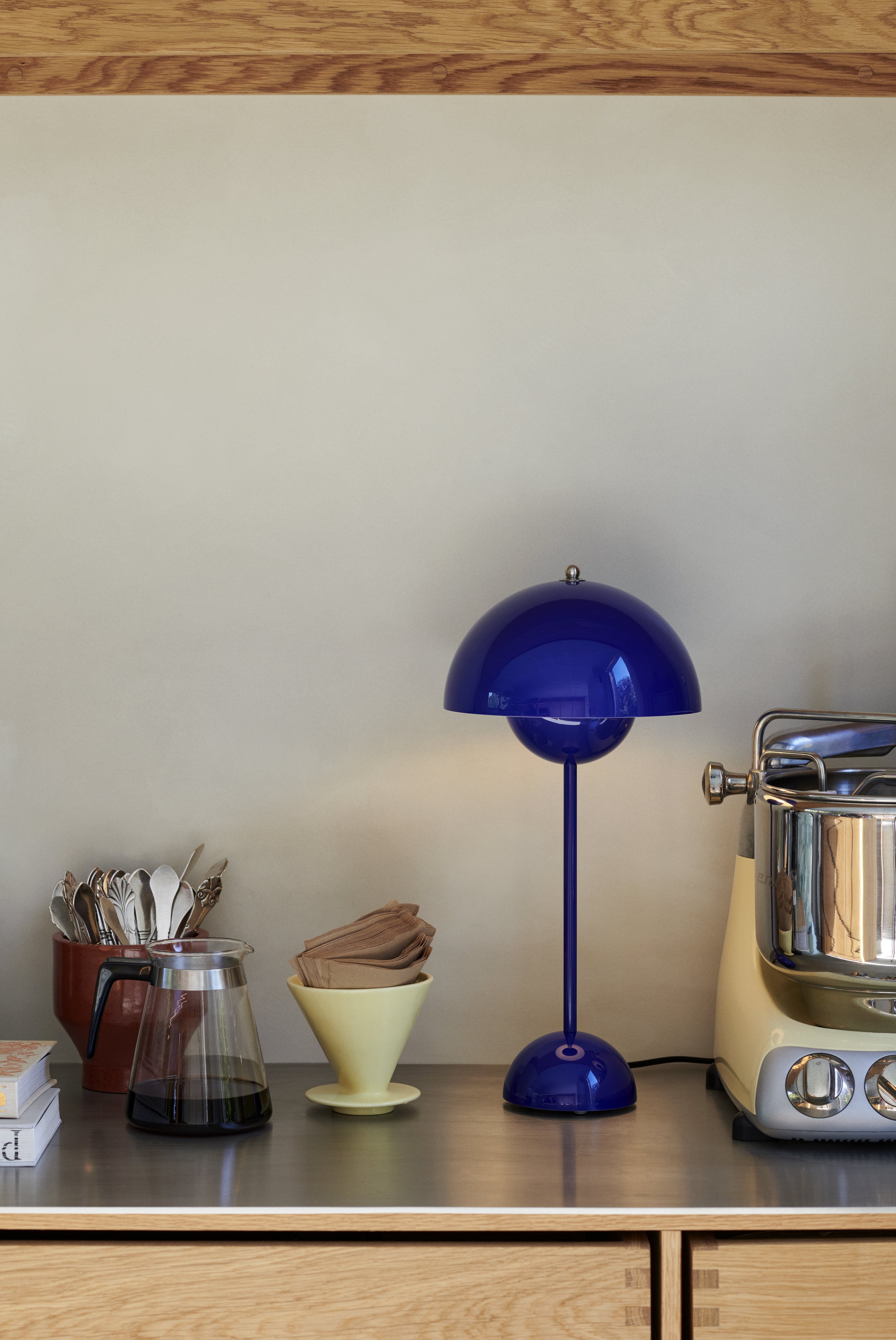 Tischlampe FLOWERPOT VP3 kobaltblau