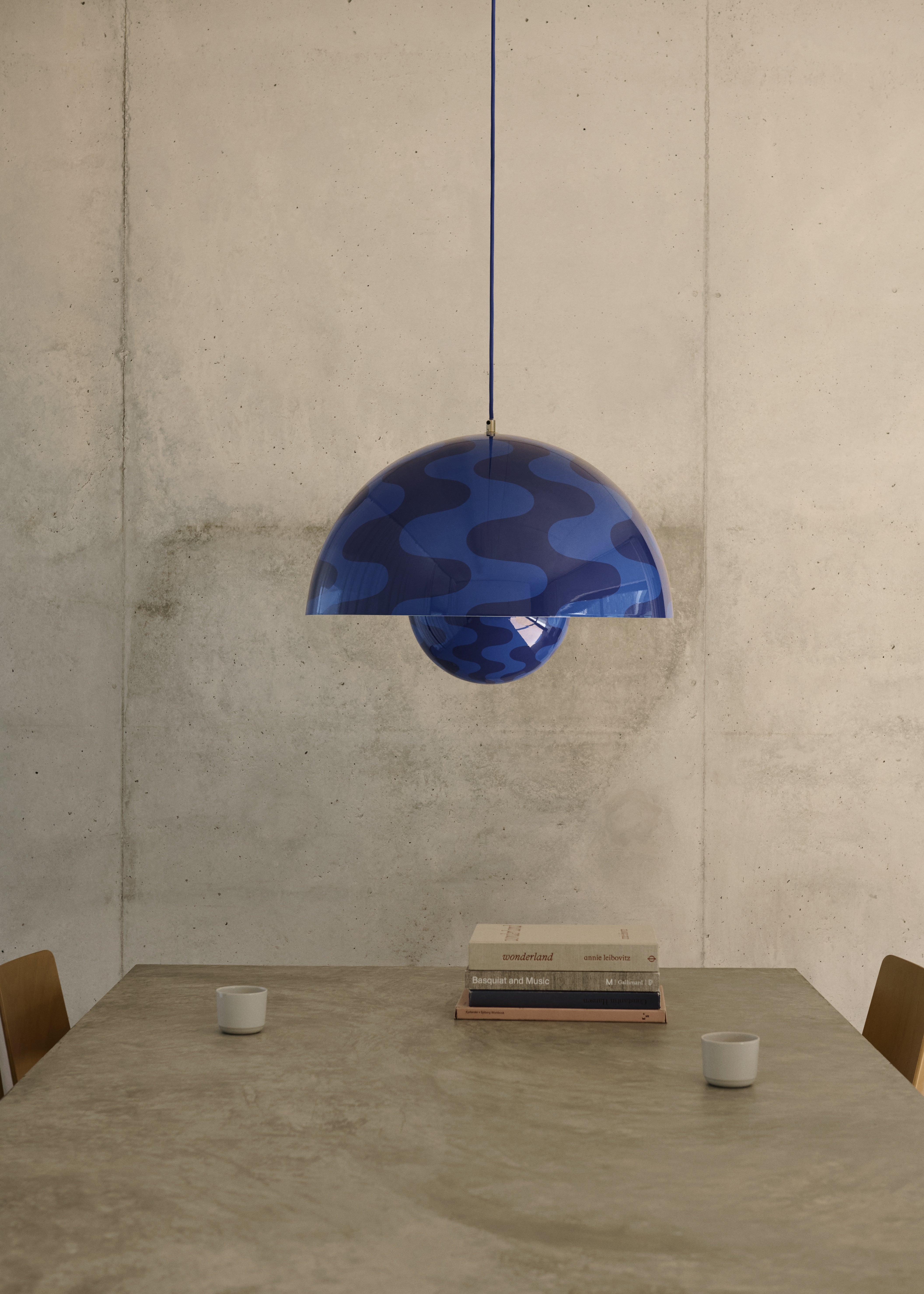 Pendelleuchte FLOWERPOT in blau-blauem Muster