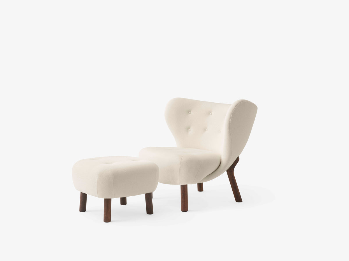 Sessel LITTLE PETRA VB1 gepolstert mit Nussbaumfuß