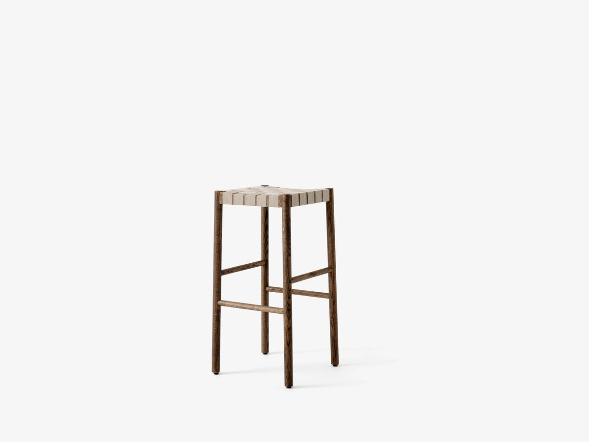 Hocker BETTY mit beigem gewebtem Sitz aus rauchgeöltem Eichenholz