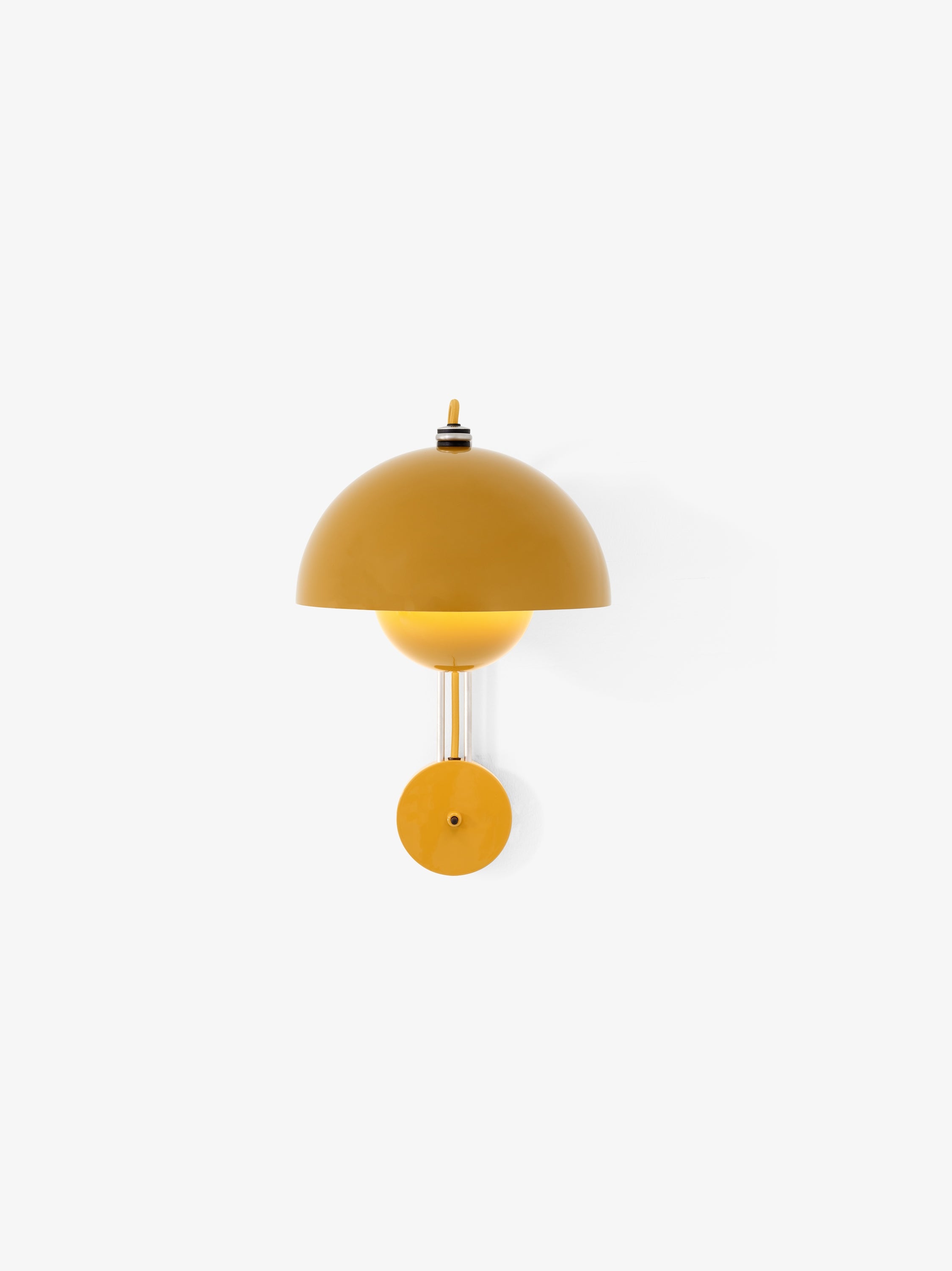 Wandlampe FLOWERPOT VP8 in Senfgelb