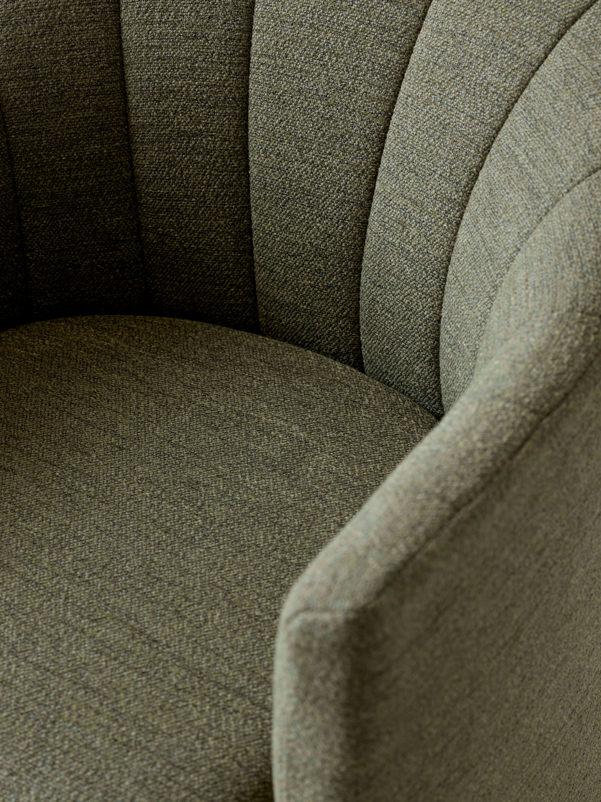Sessel mit Armlehnen LOAFER SC24 gepolstert