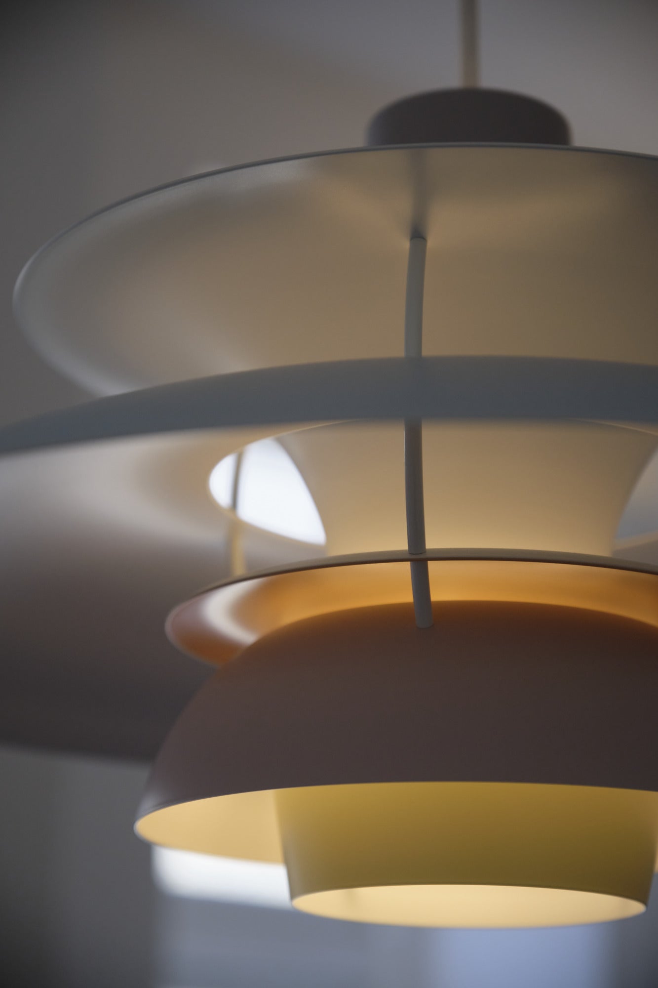 PH 5 pendant lamp pastel oyster with blue and pink