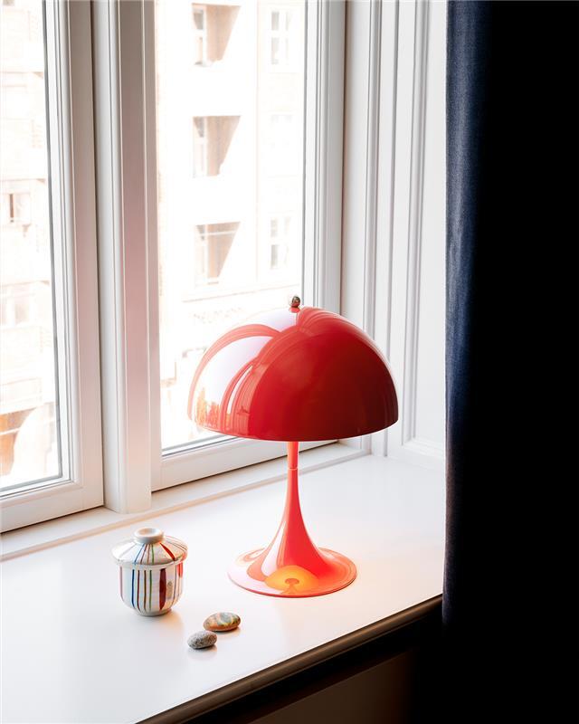 Tragbare Lampe PANTHELLA 250 koralle