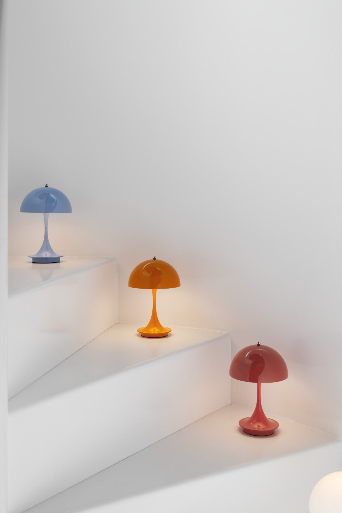Tragbare Lampe PANTHELLA 250 koralle